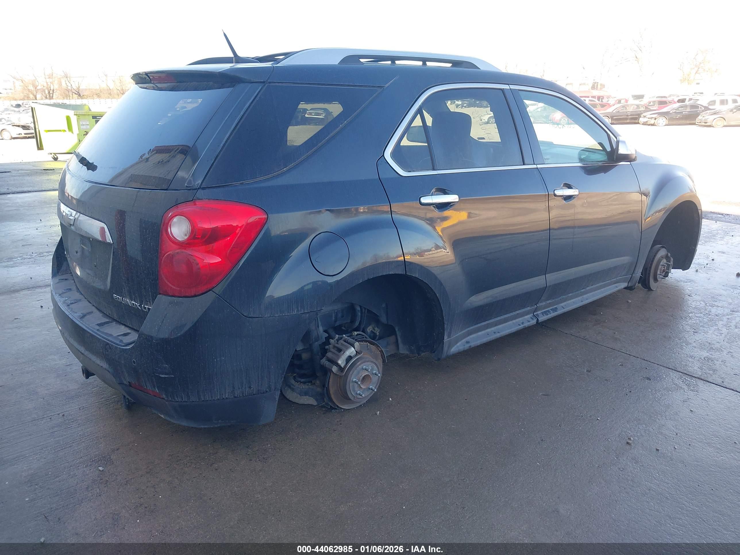 CHEVROLET EQUINOX image 4