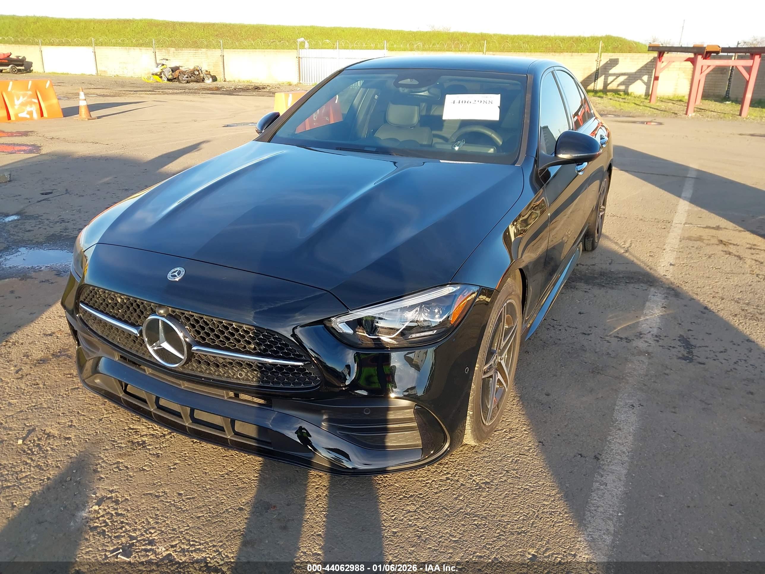 MERCEDES-BENZ C image 2
