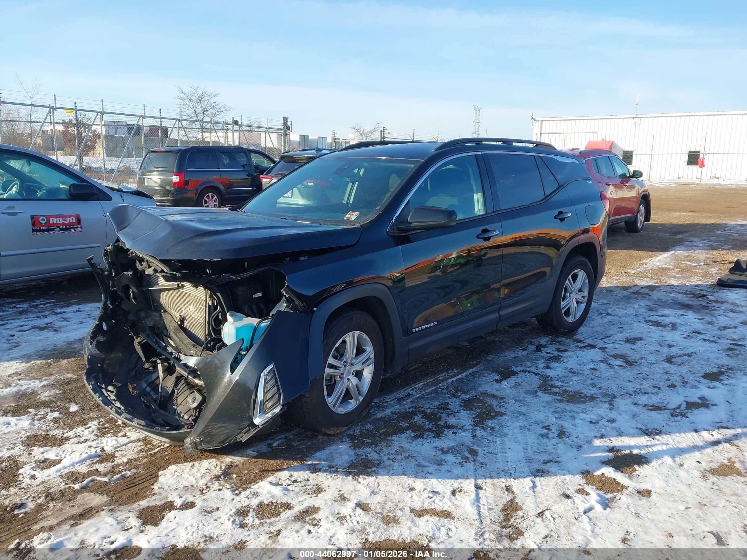 GMC TERRAIN image 2