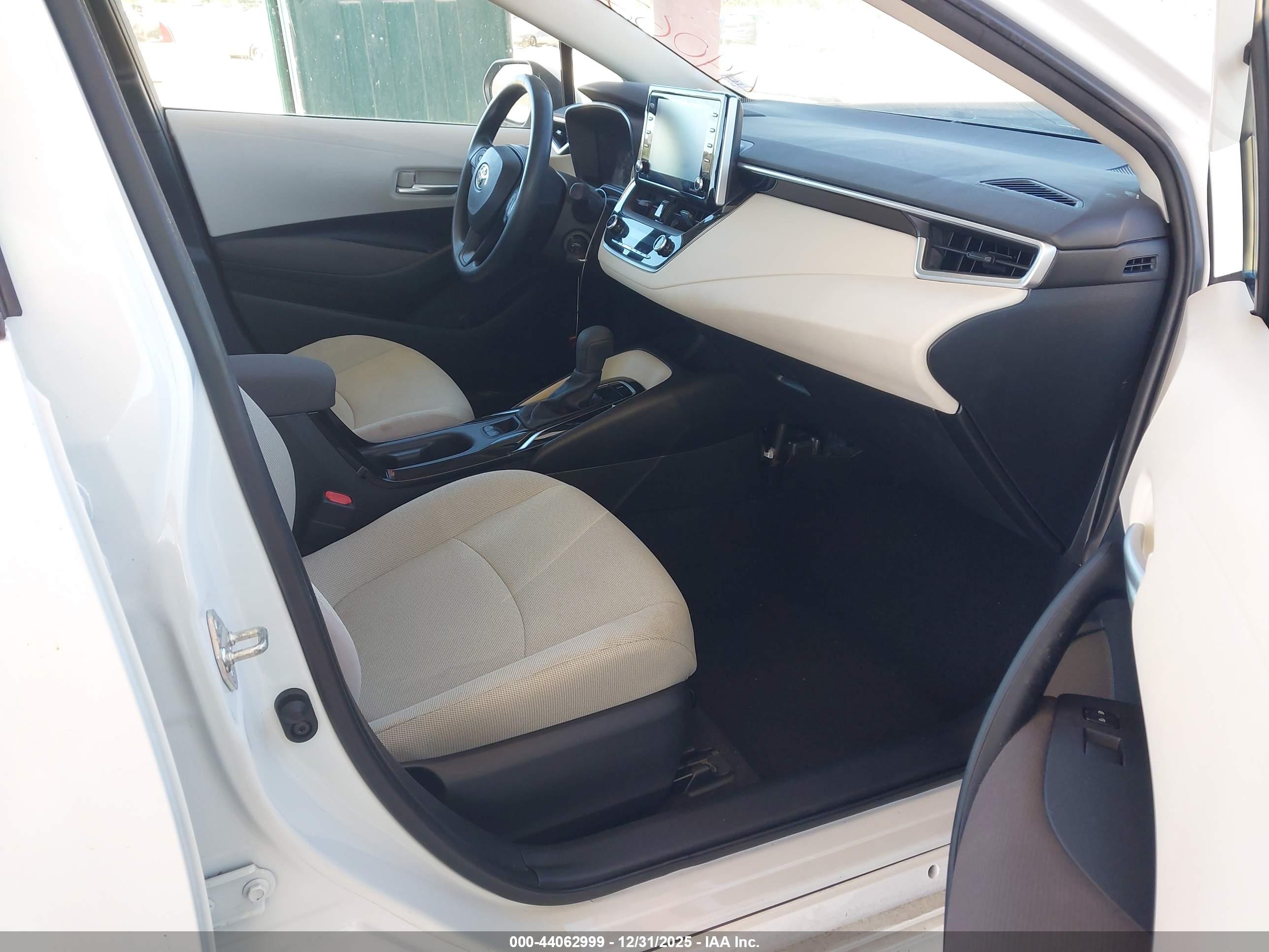TOYOTA COROLLA image 5
