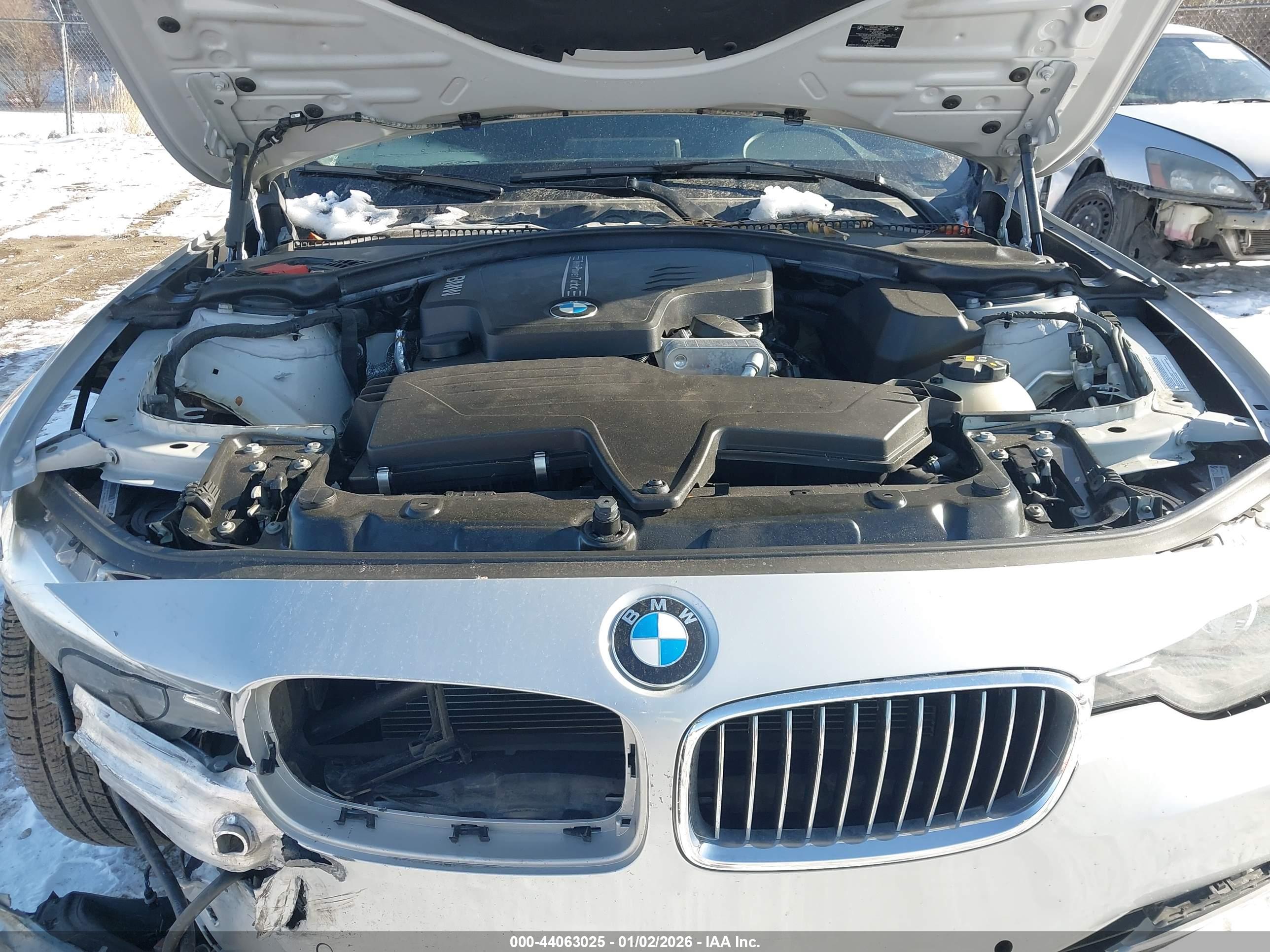 BMW 328I image 10