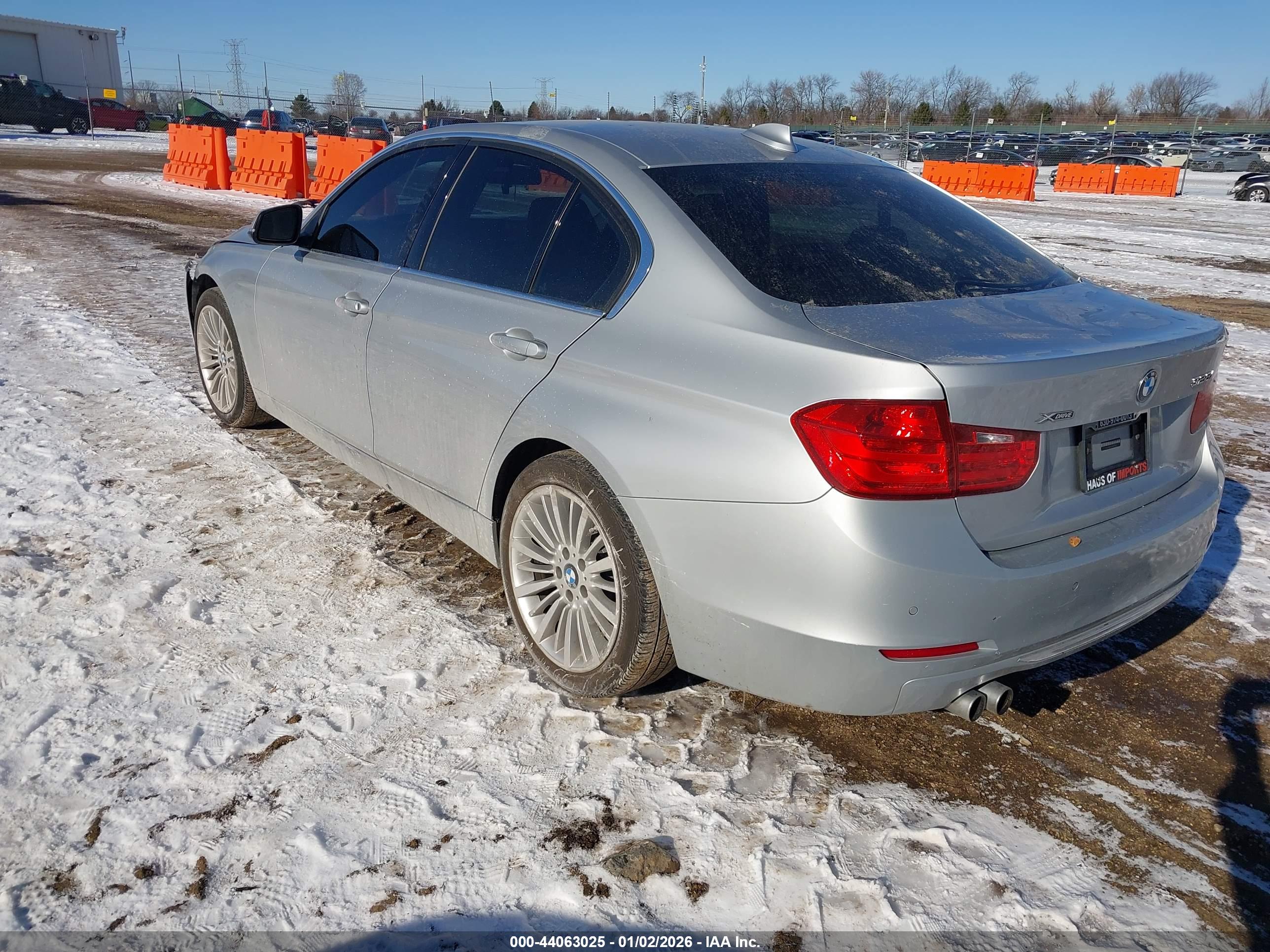 BMW 328I image 3