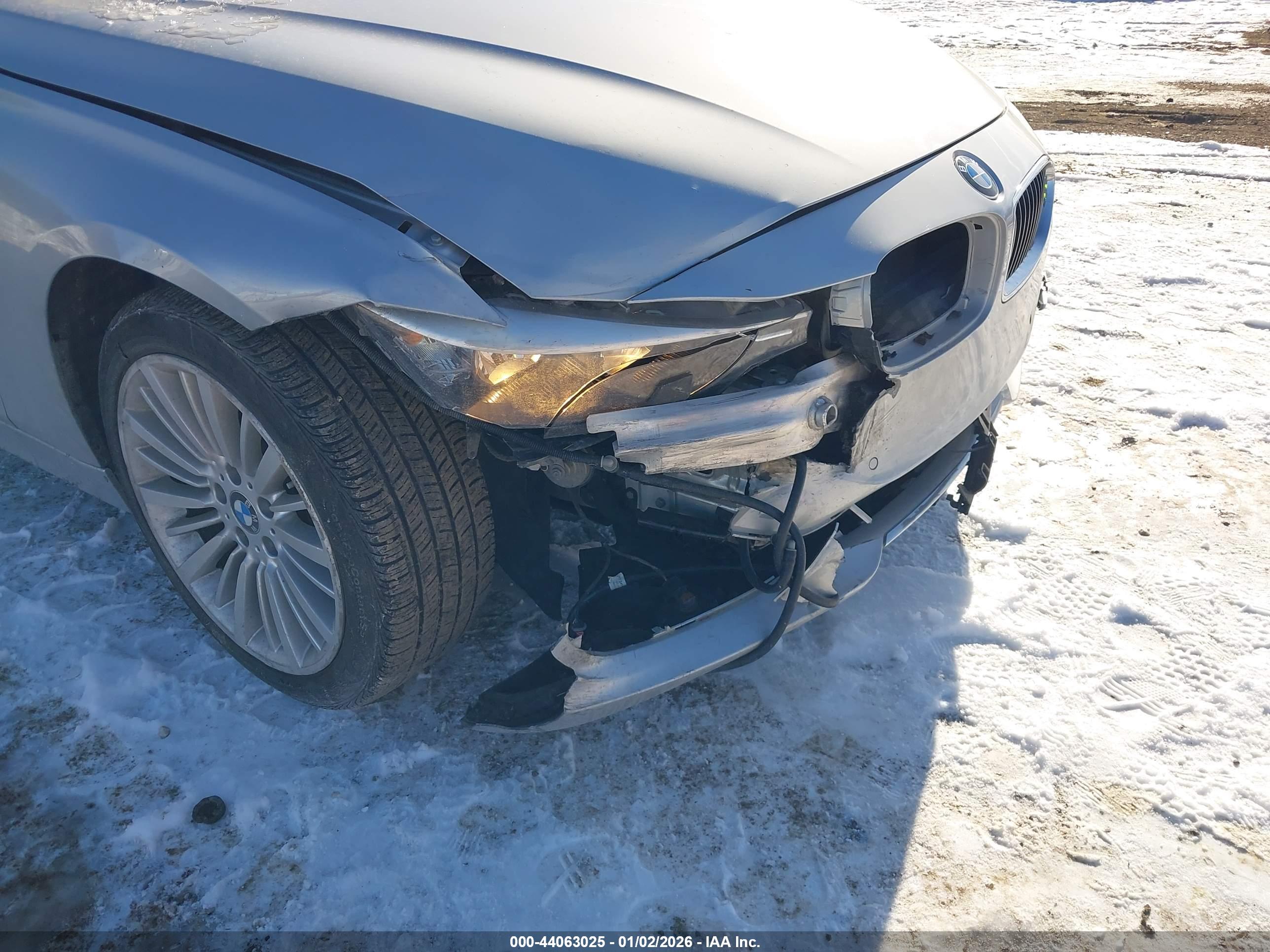 BMW 328I image 6