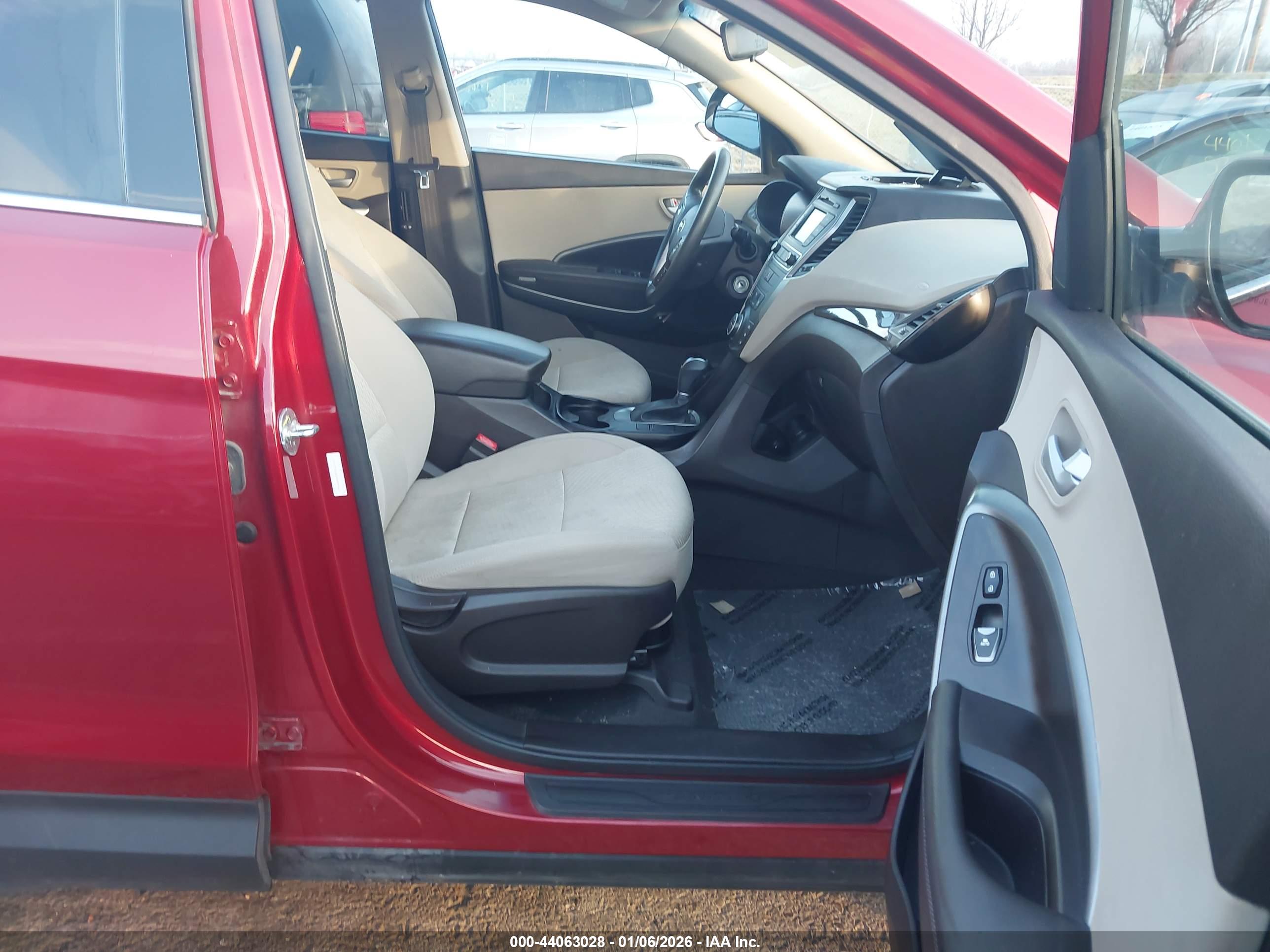 HYUNDAI SANTA image 5