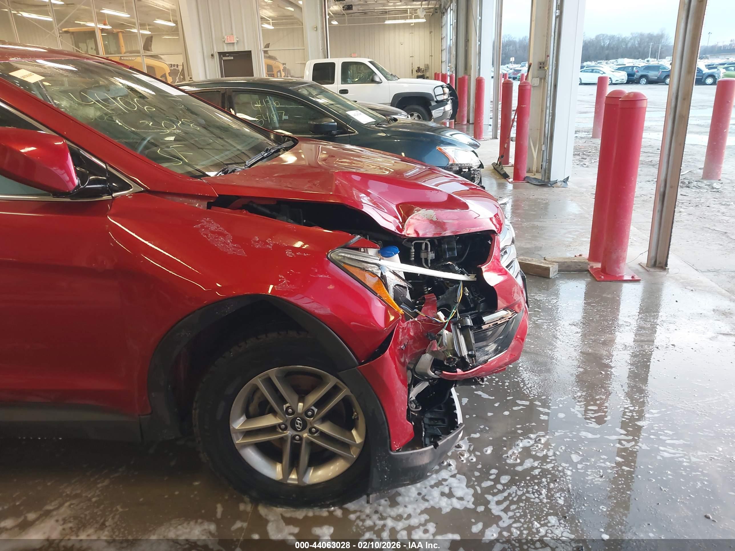 HYUNDAI SANTA image 6