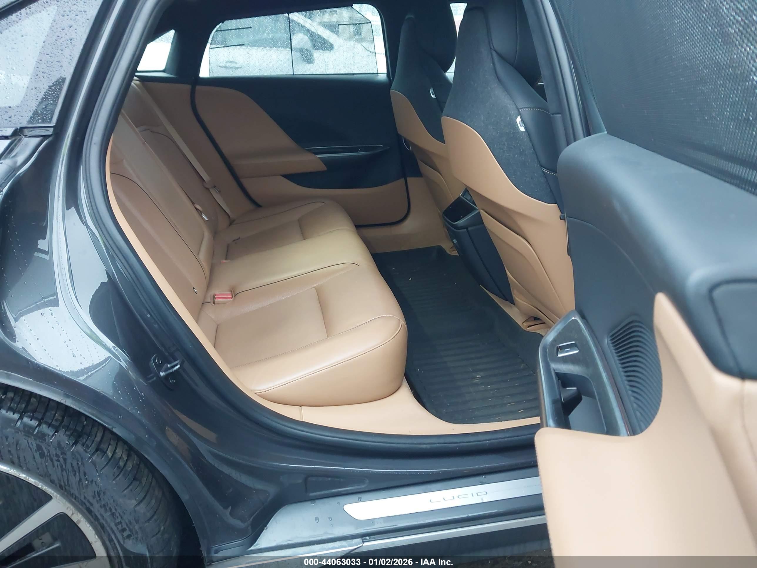 LUCID AIR image 8