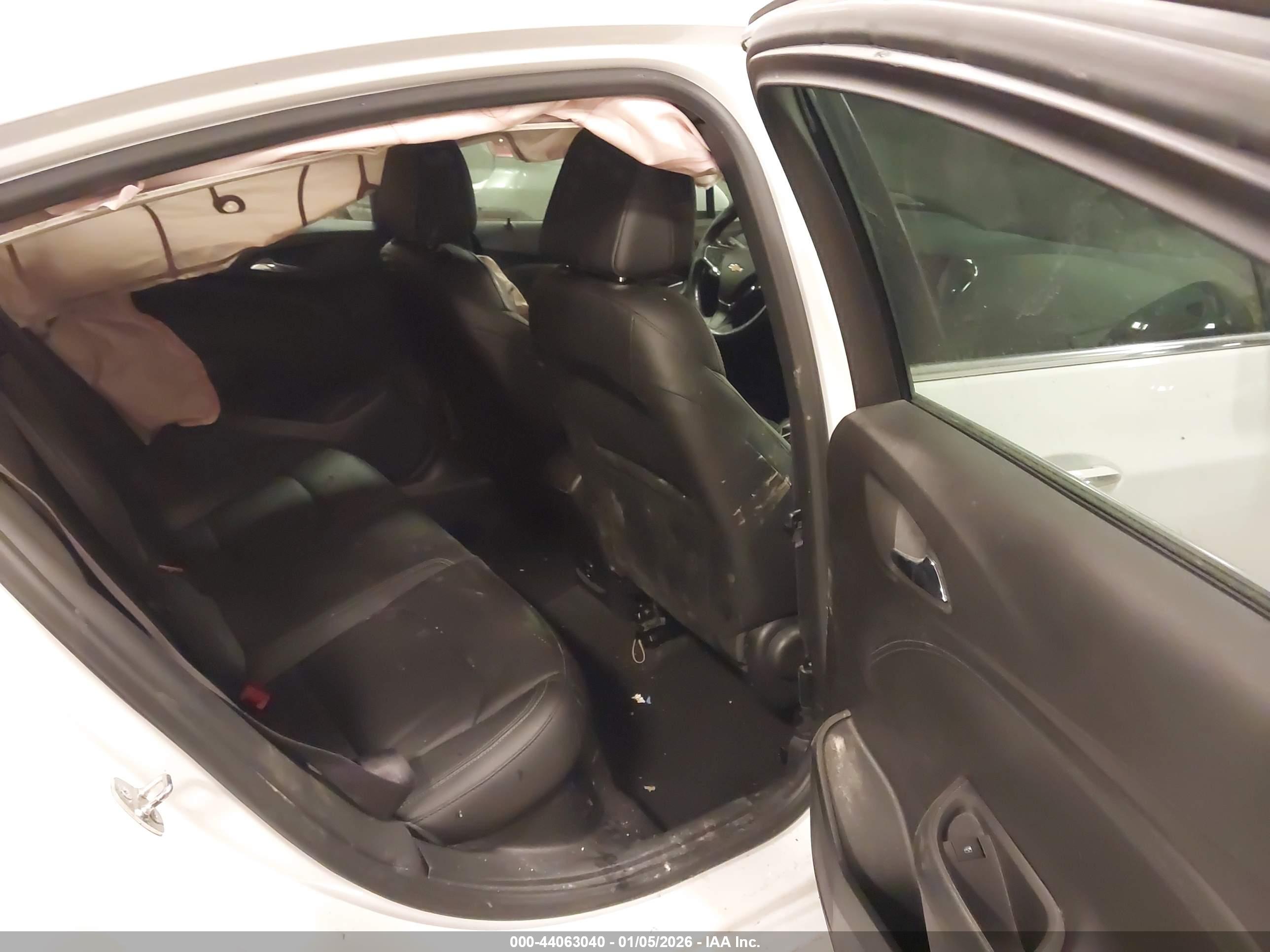CHEVROLET CRUZE image 8