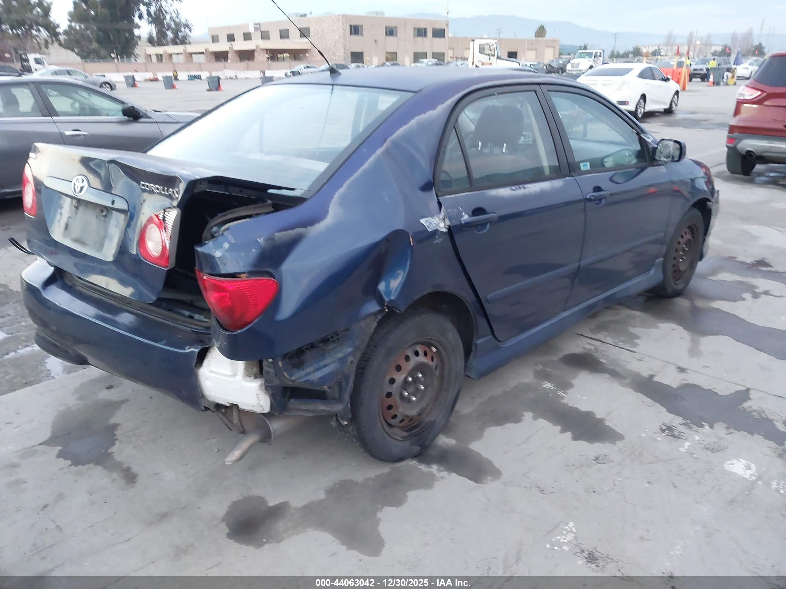 TOYOTA COROLLA image 4