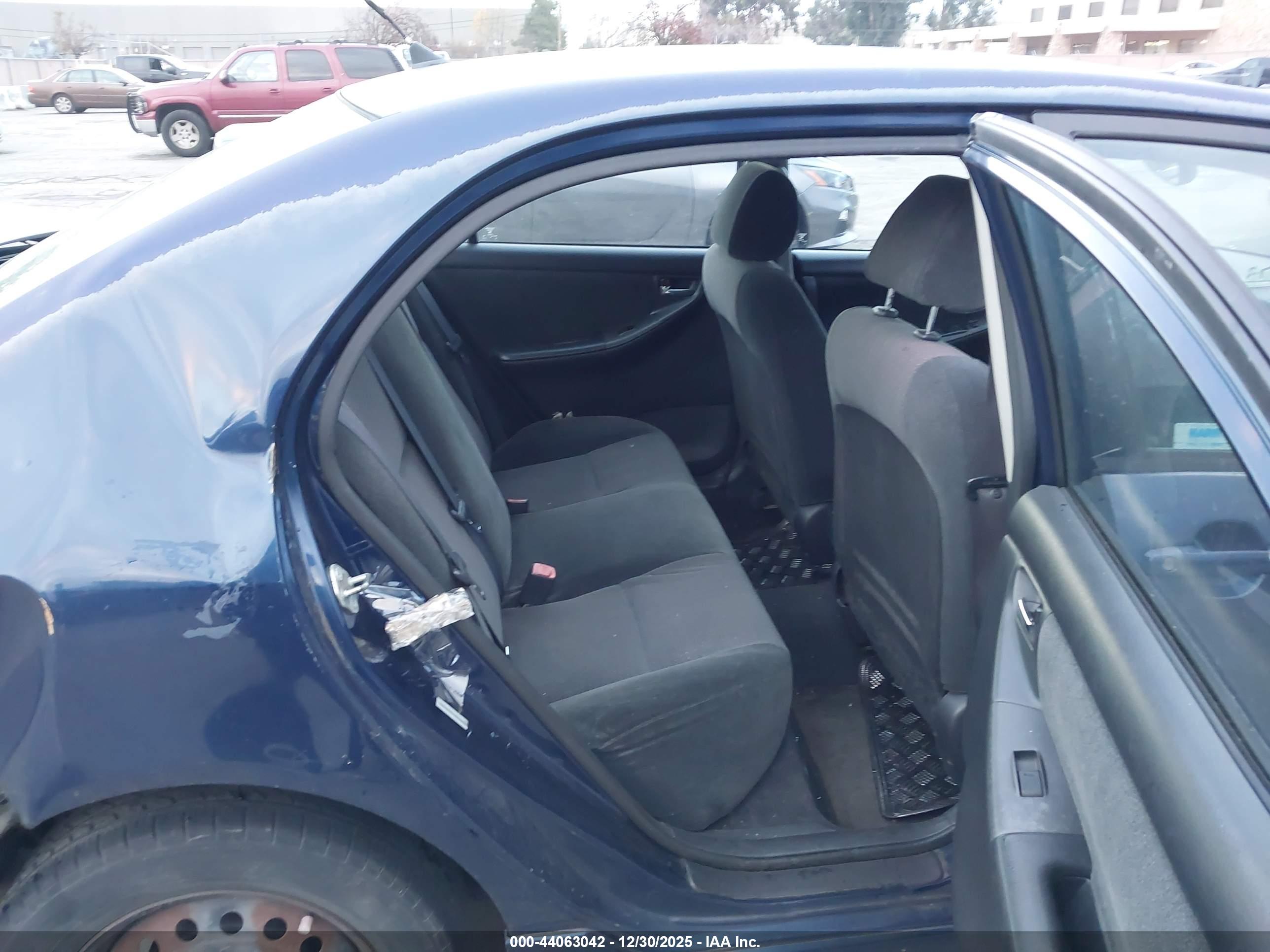 TOYOTA COROLLA image 8