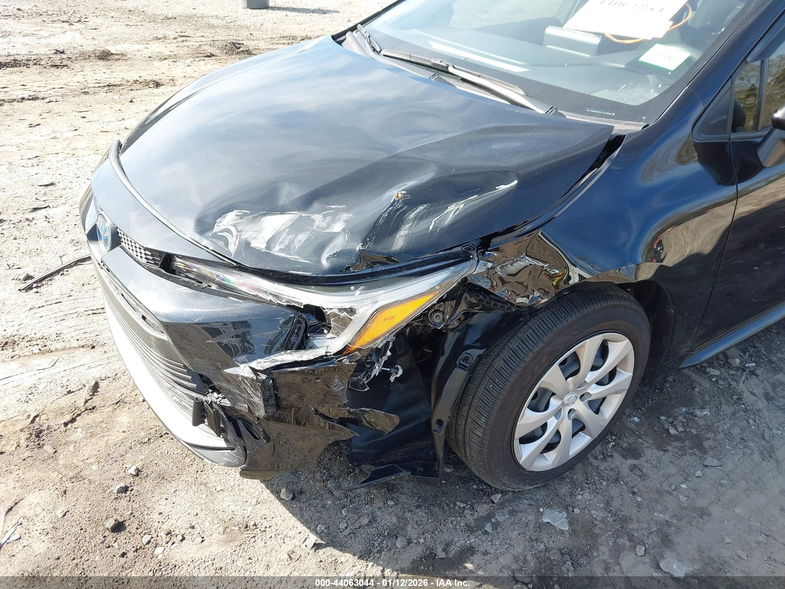TOYOTA COROLLA image 6