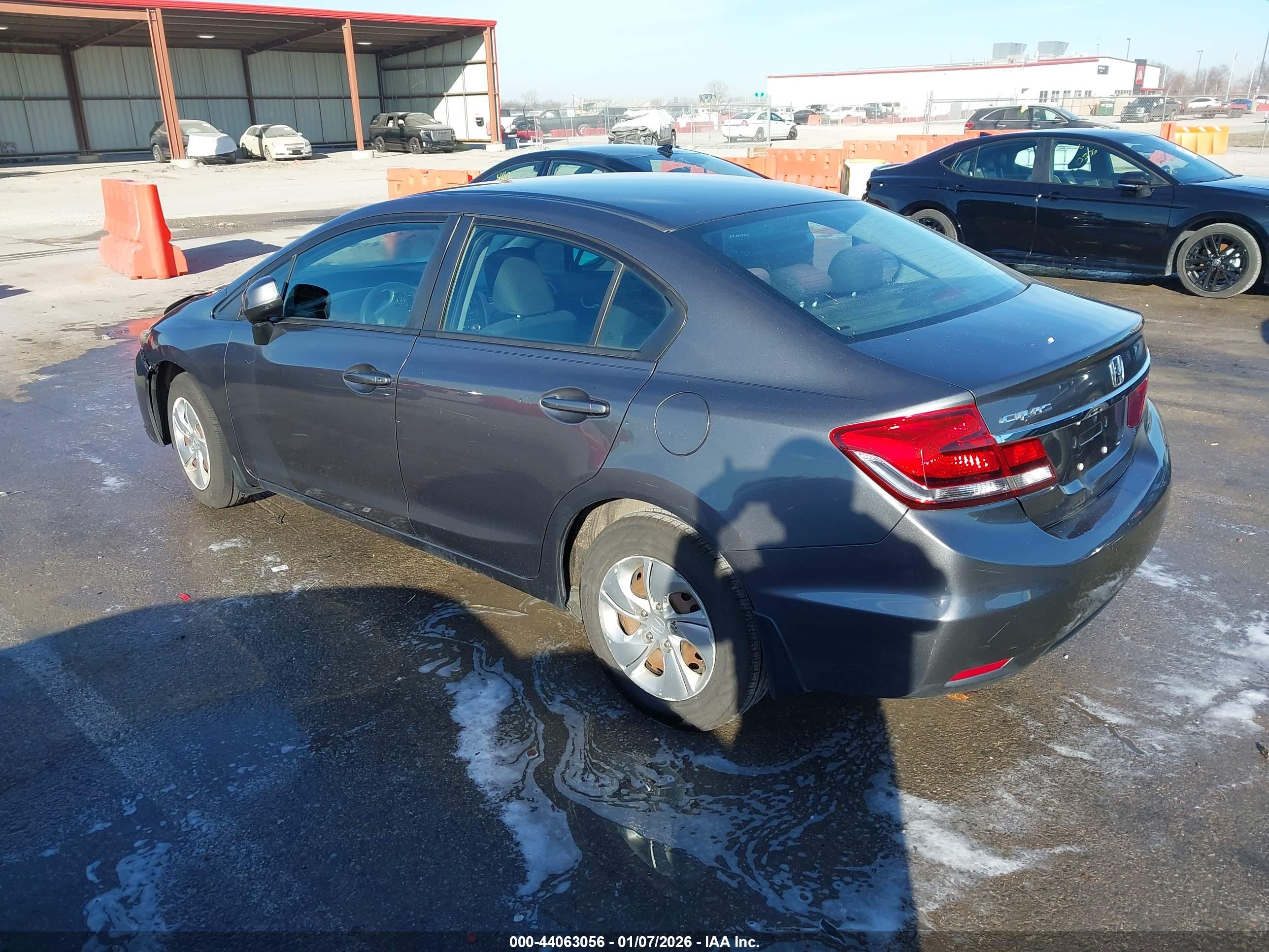 HONDA CIVIC image 3