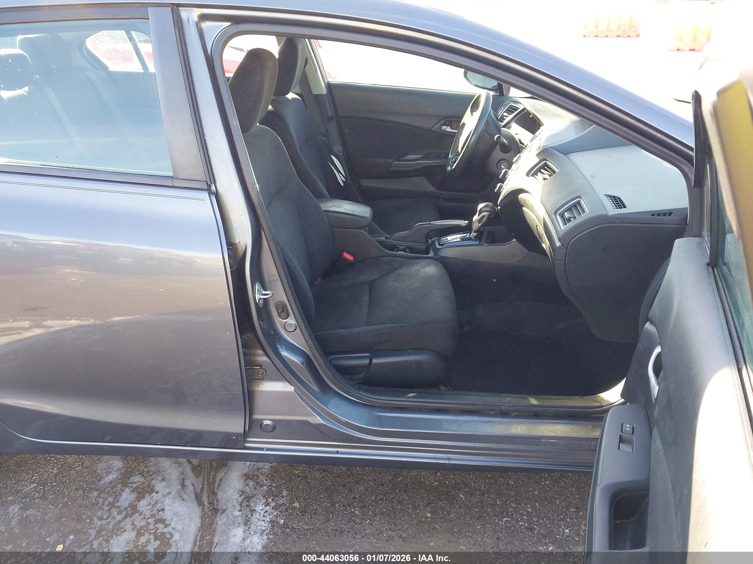 HONDA CIVIC image 5