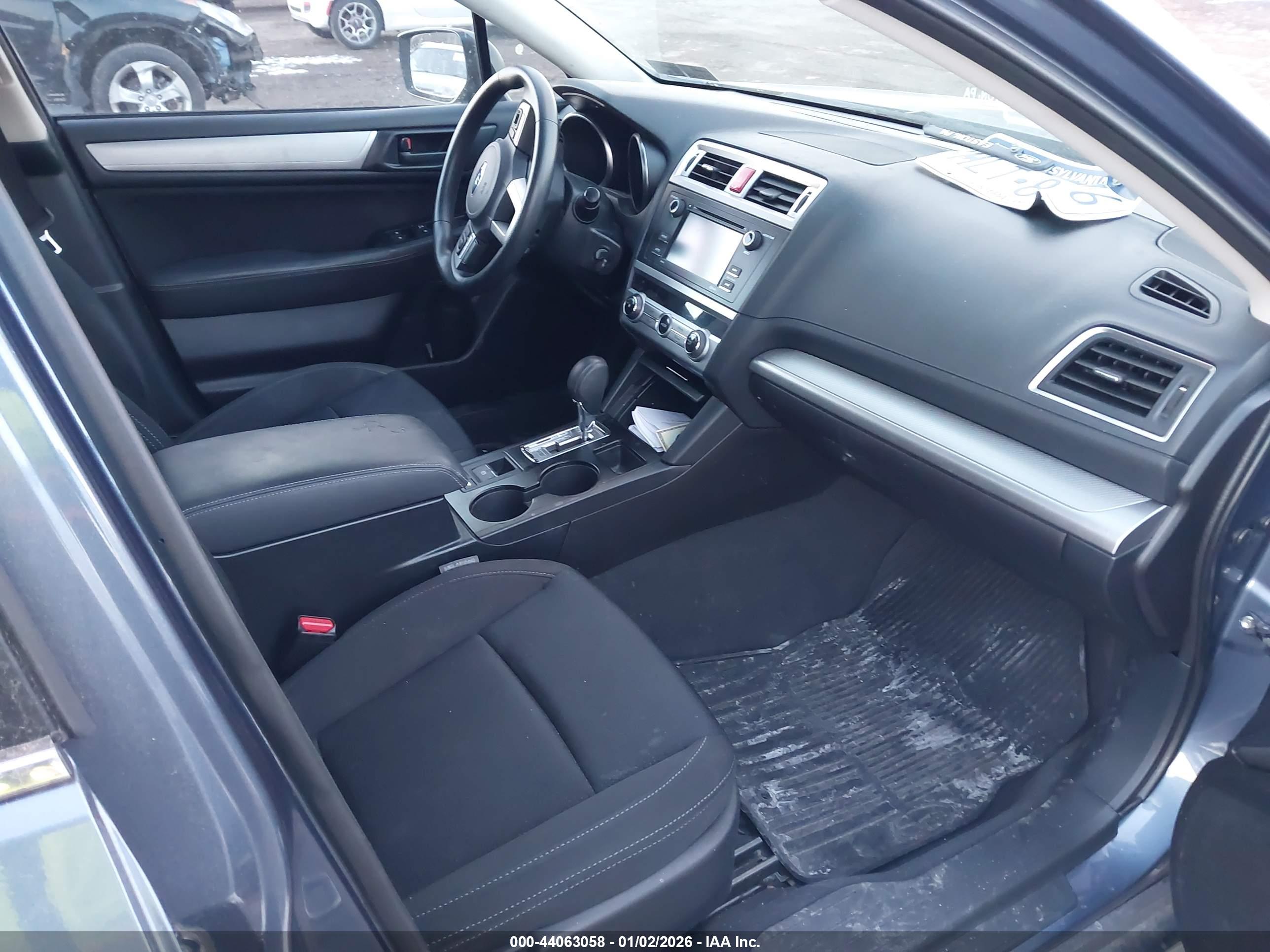 SUBARU LEGACY image 5