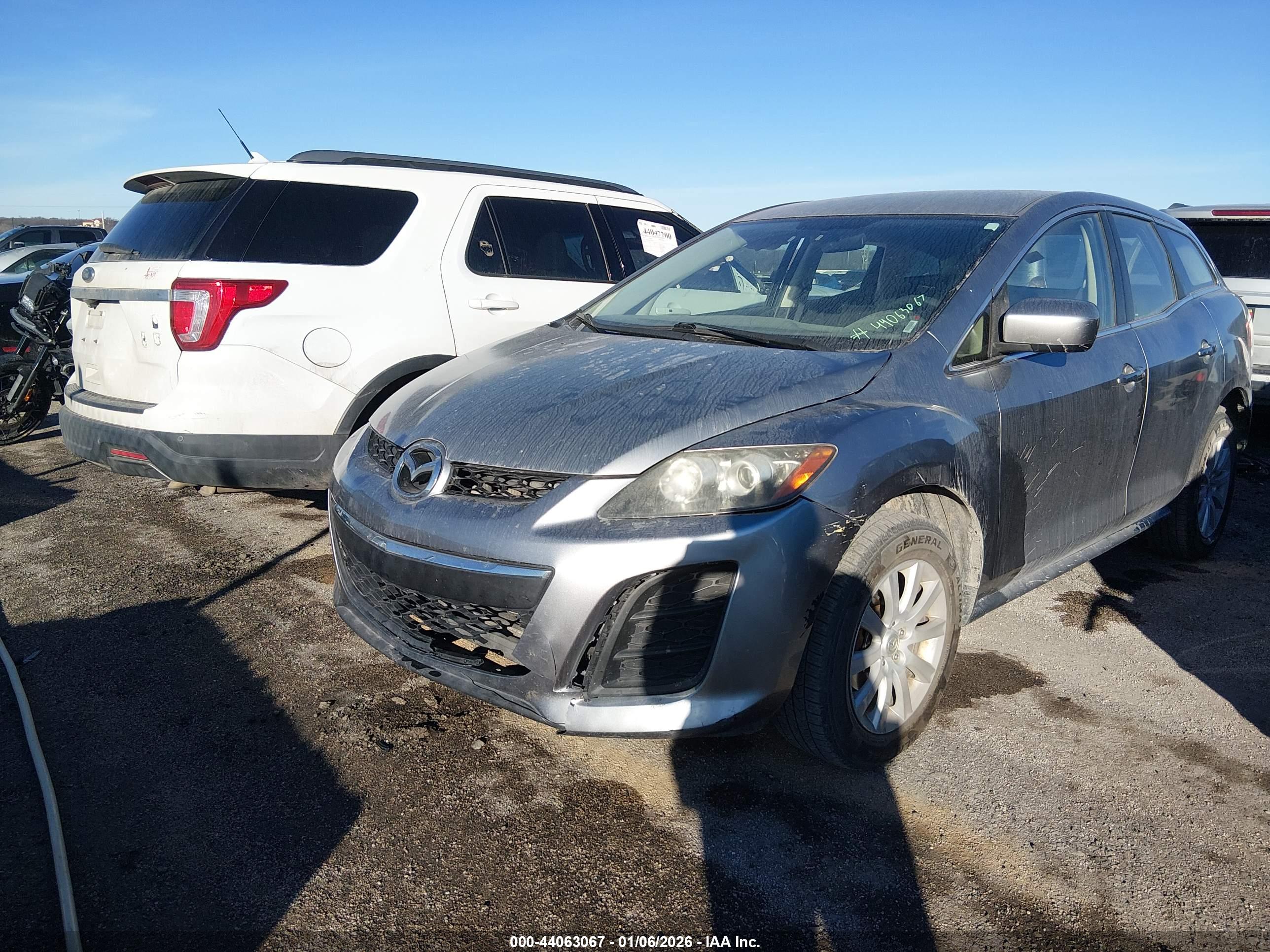 MAZDA CX-7 image 2