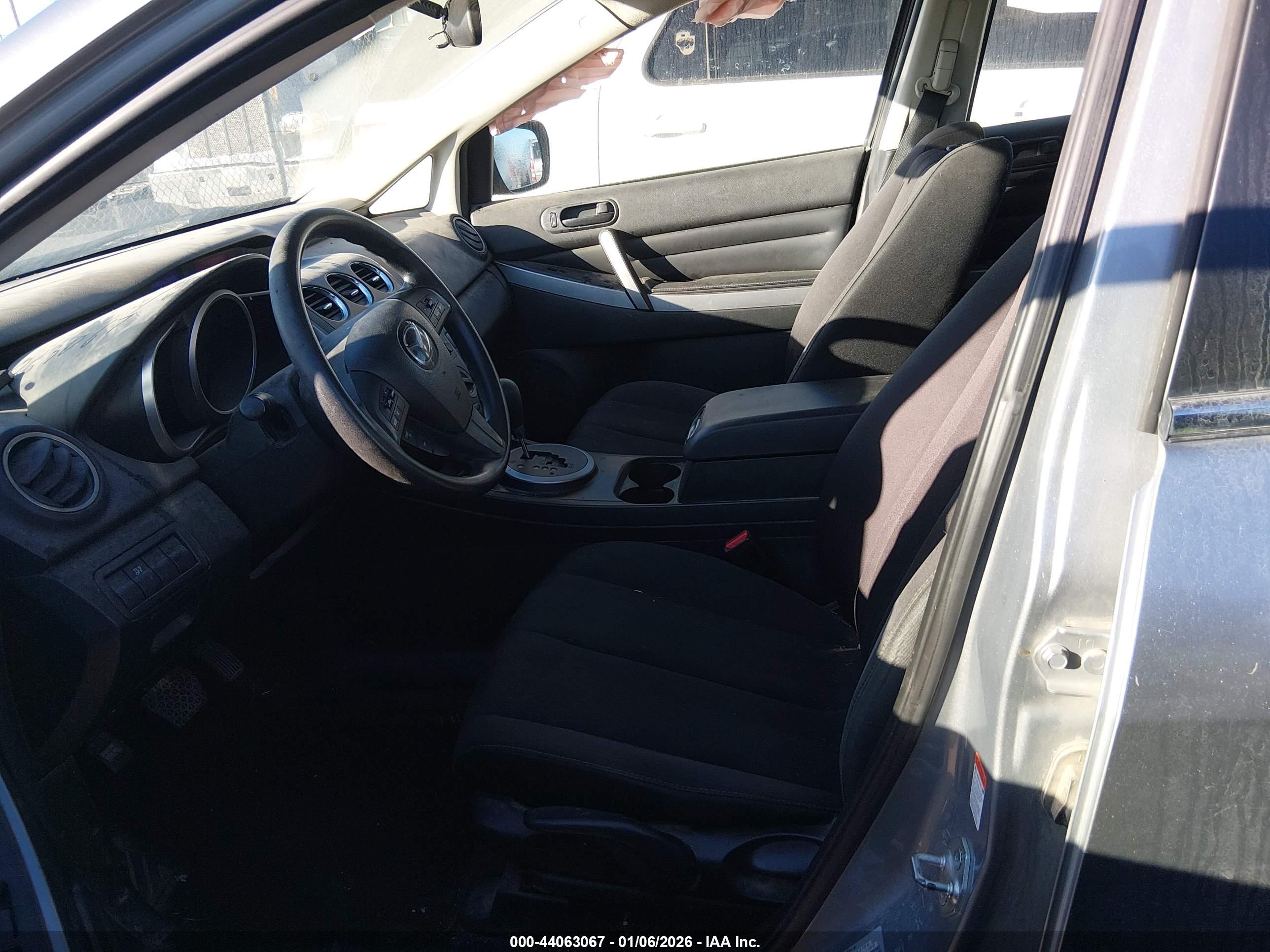 MAZDA CX-7 image 5