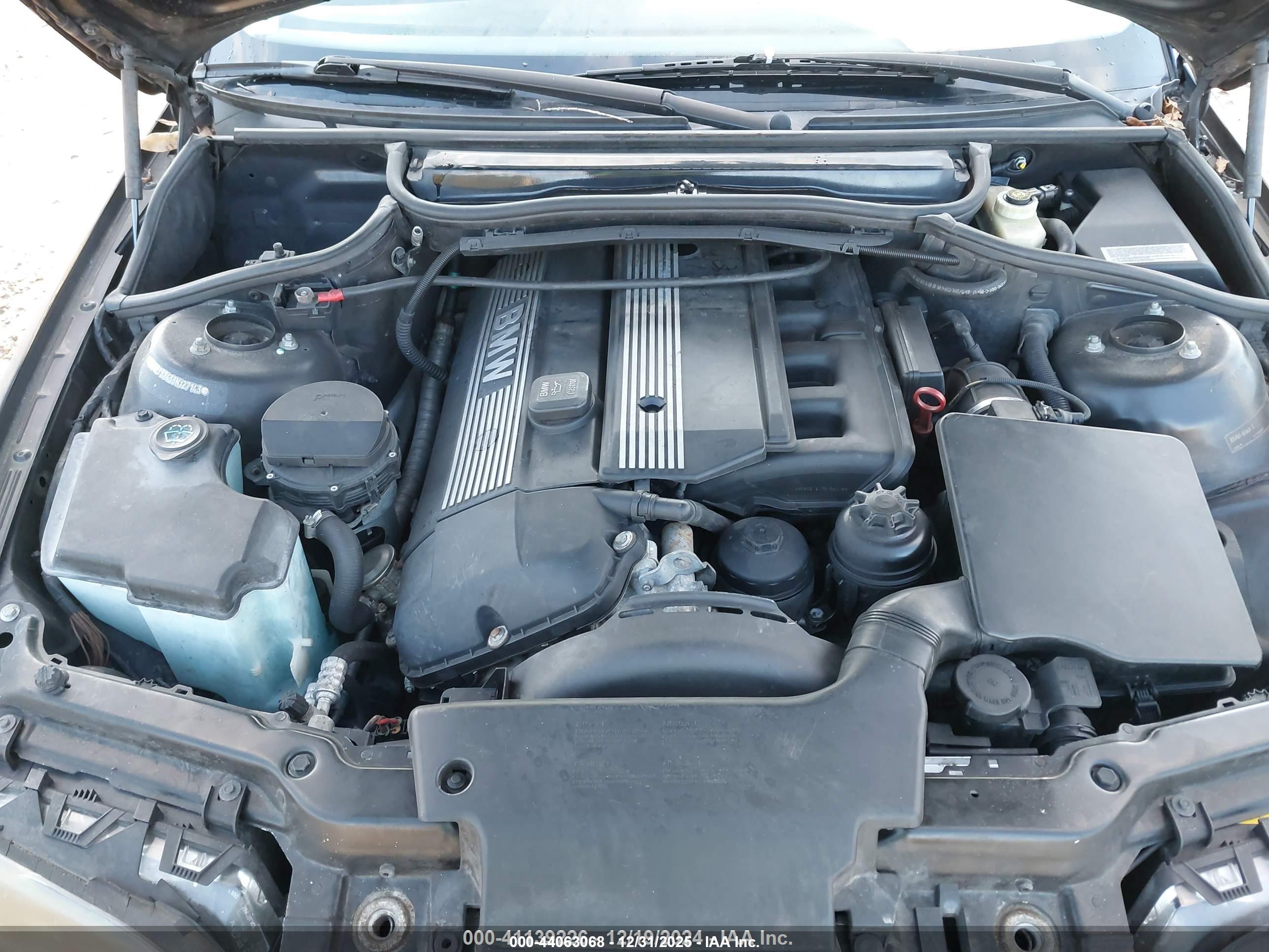 BMW 325I image 10