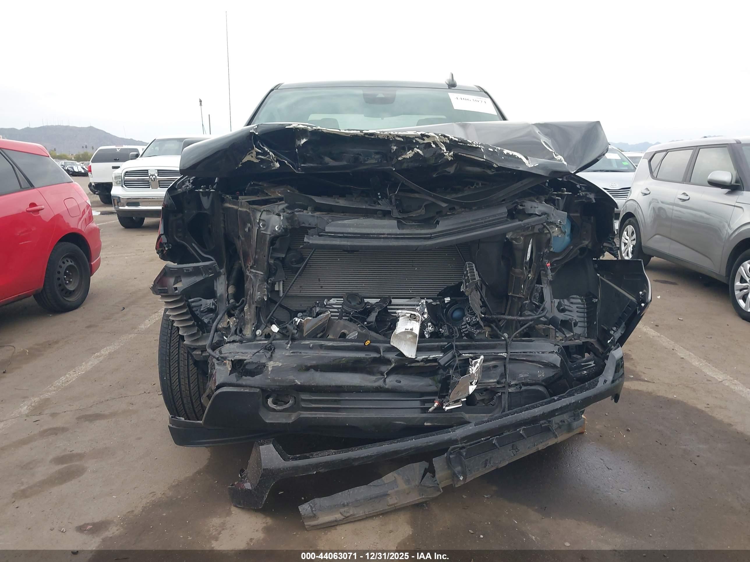 CHEVROLET SILVERADO image 6
