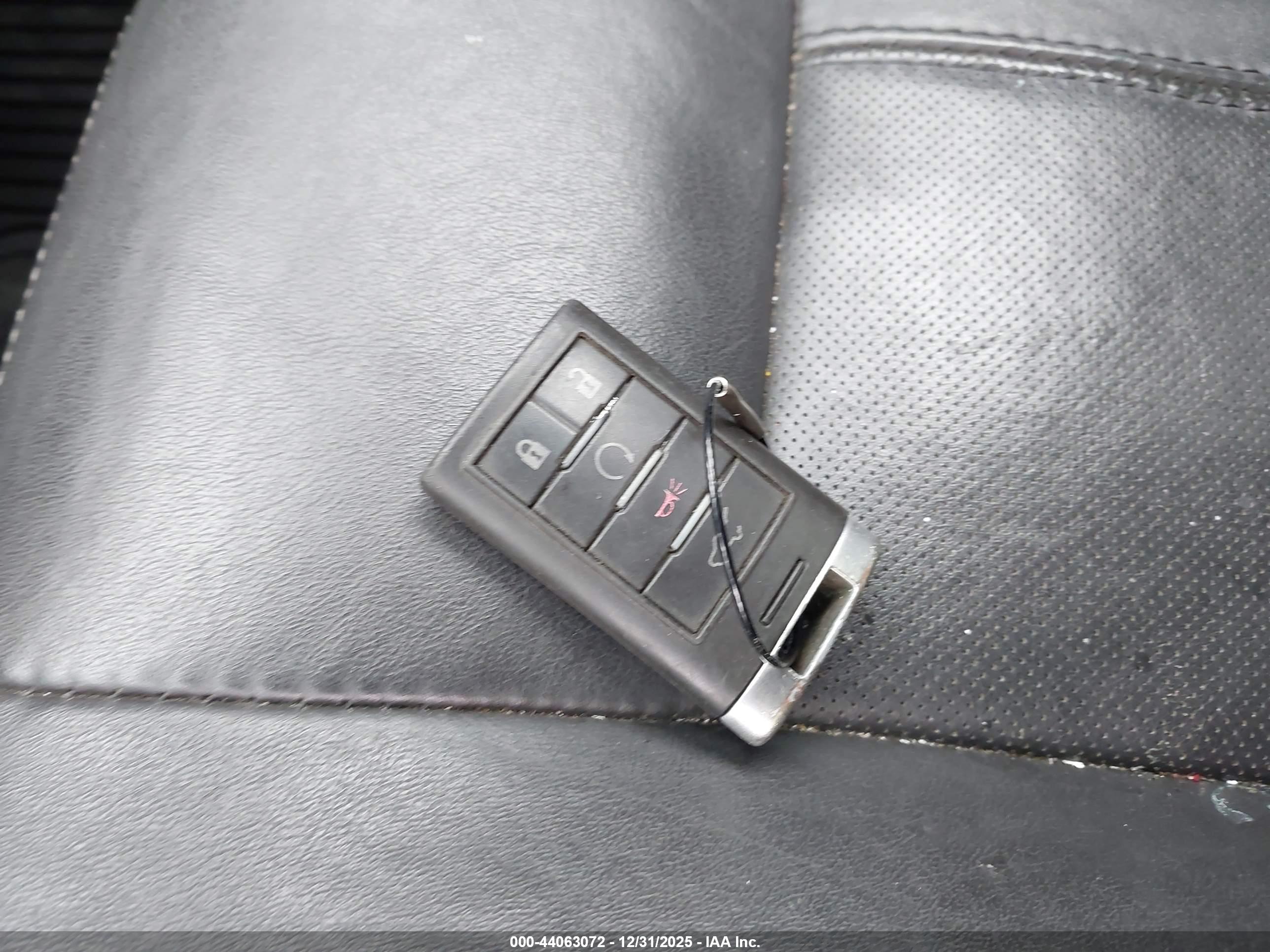 CADILLAC SRX image 11