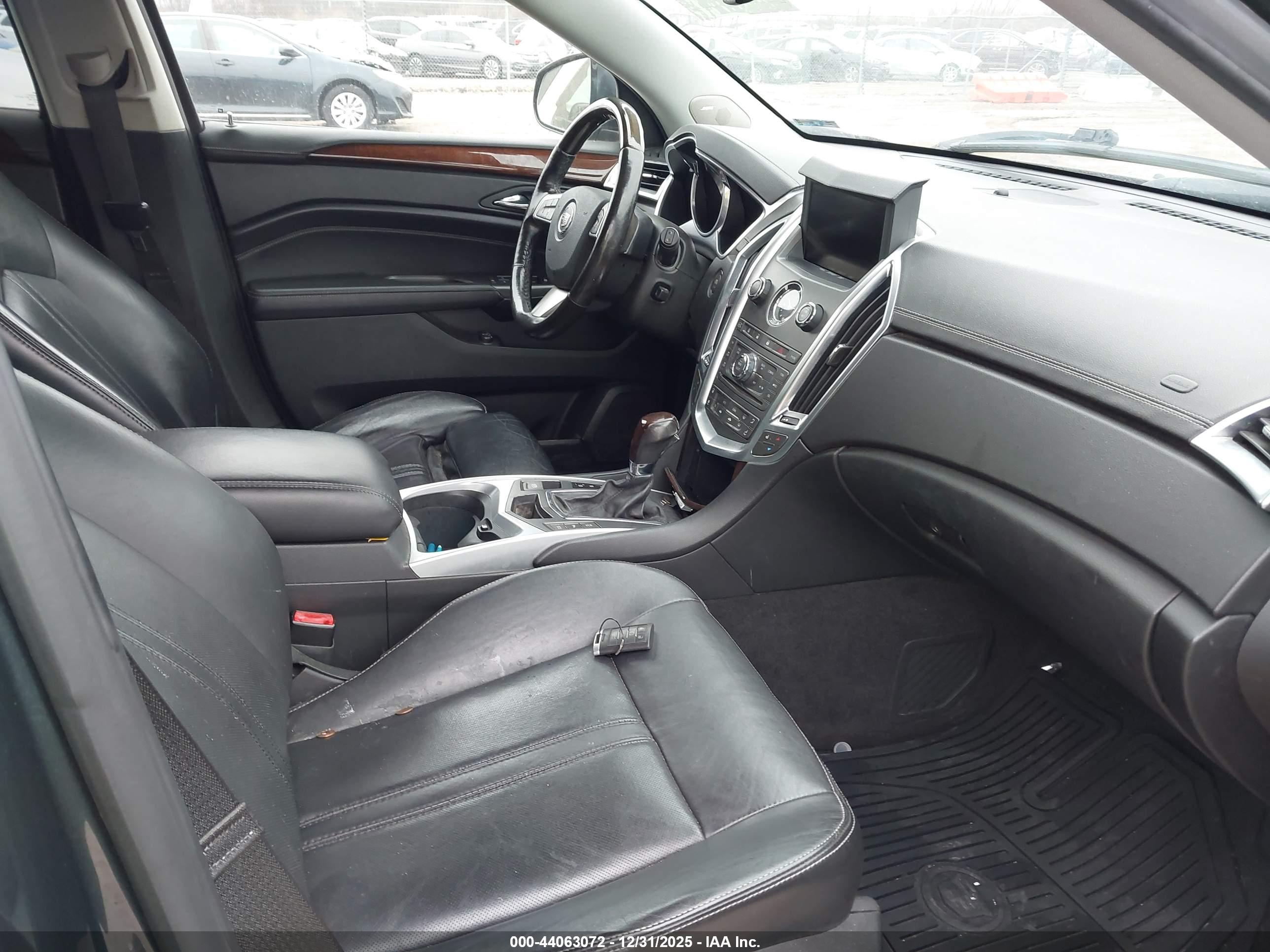 CADILLAC SRX image 5