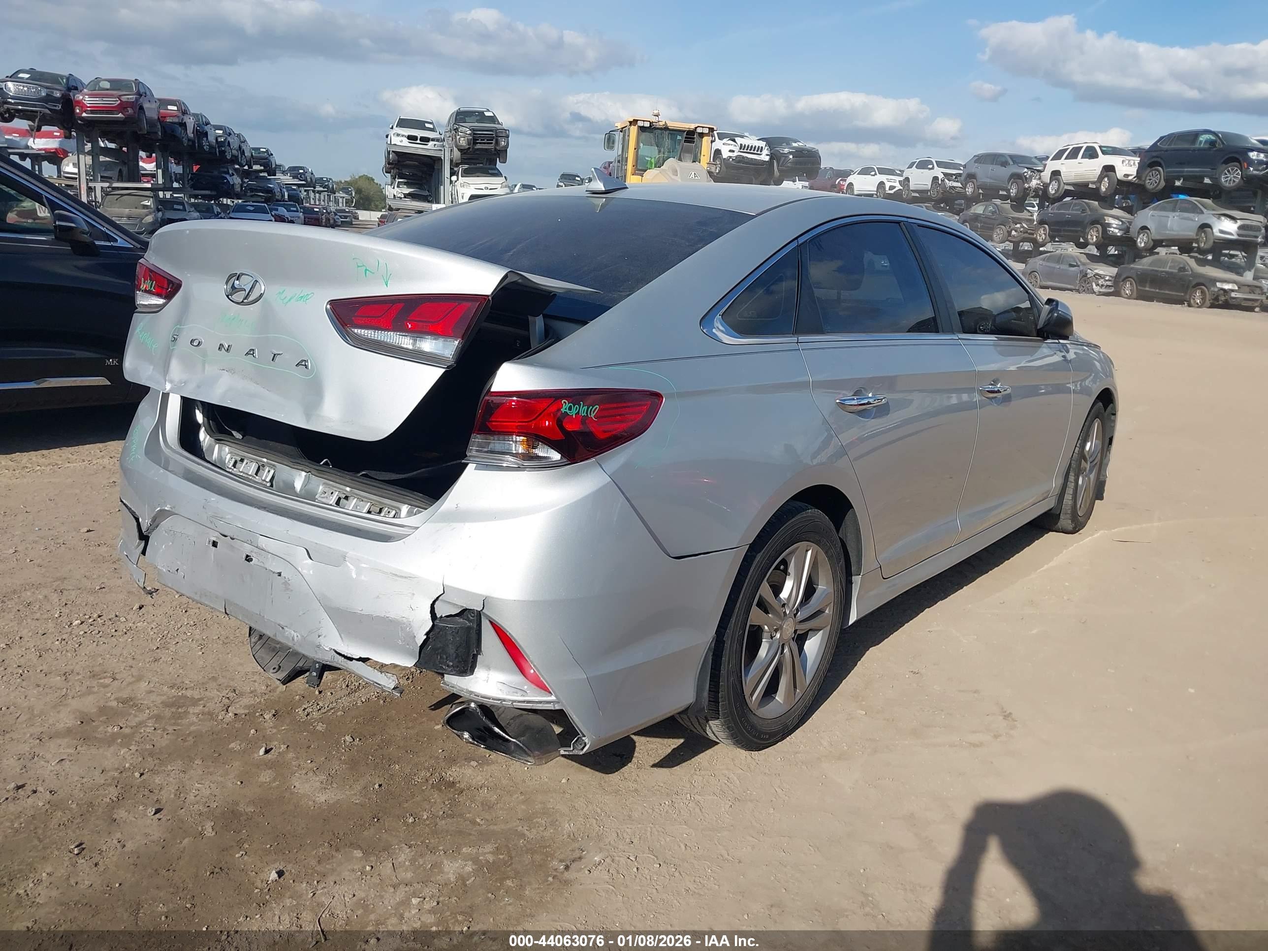 HYUNDAI SONATA image 4