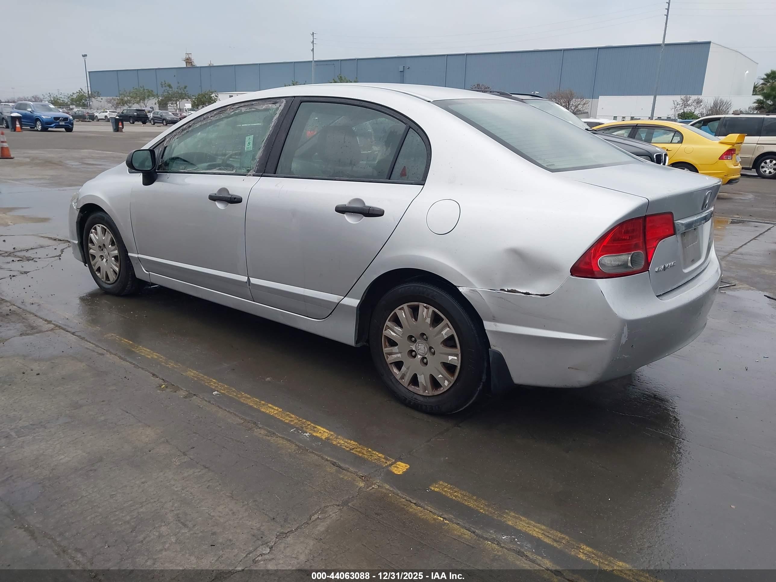HONDA CIVIC image 3