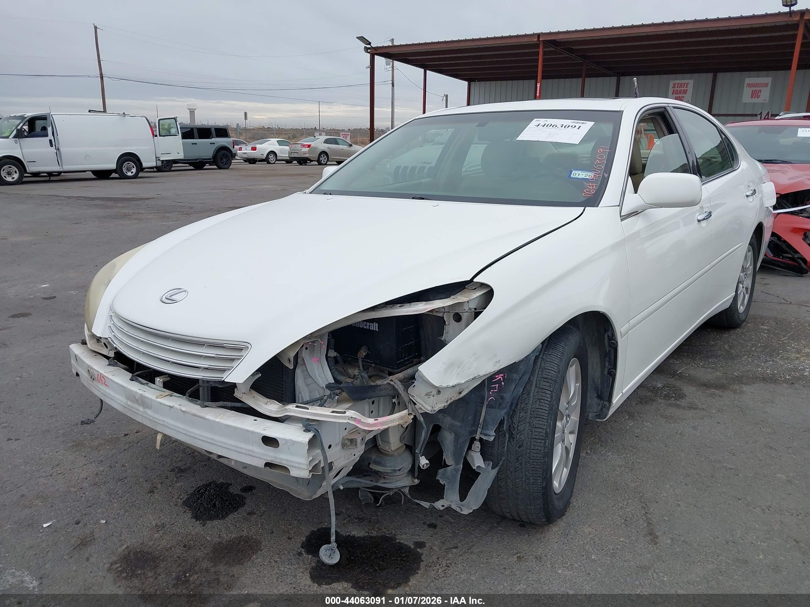 LEXUS ES image 2