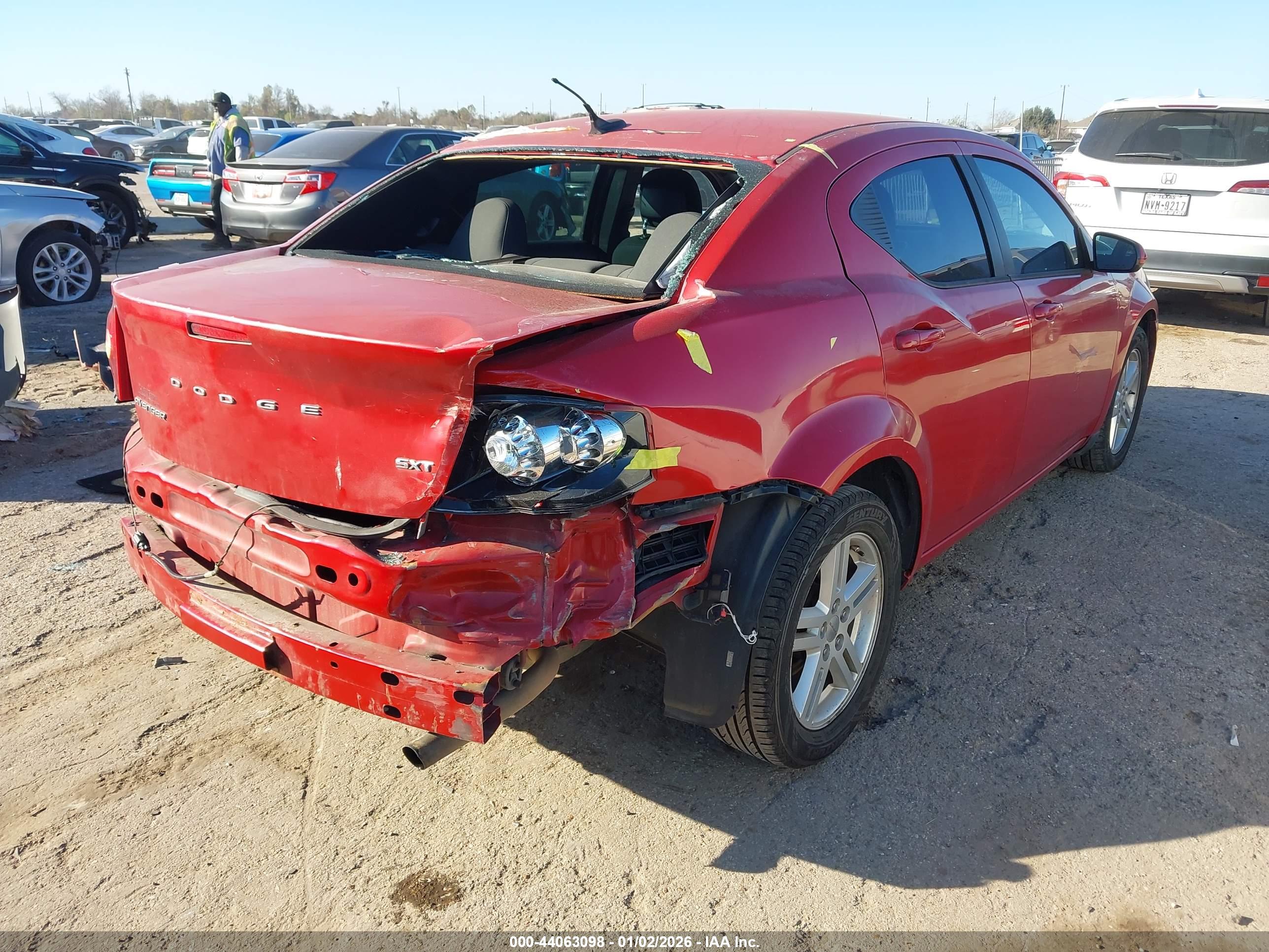 DODGE AVENGER image 4