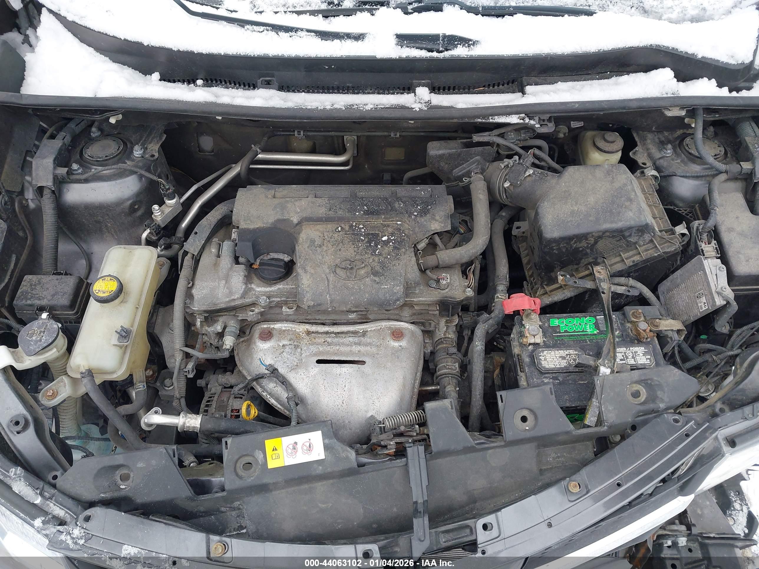 TOYOTA RAV4 image 10