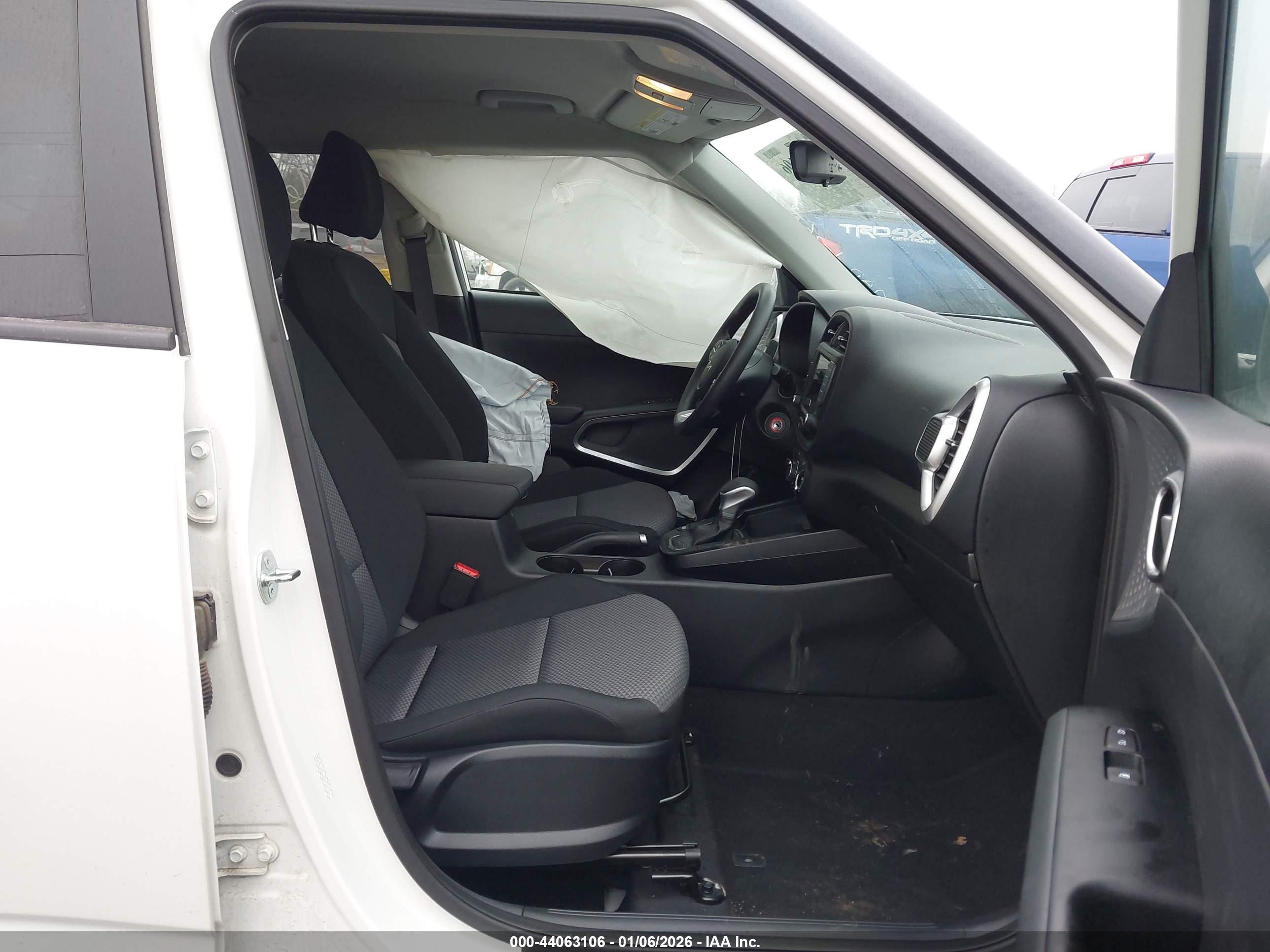 KIA SOUL image 5