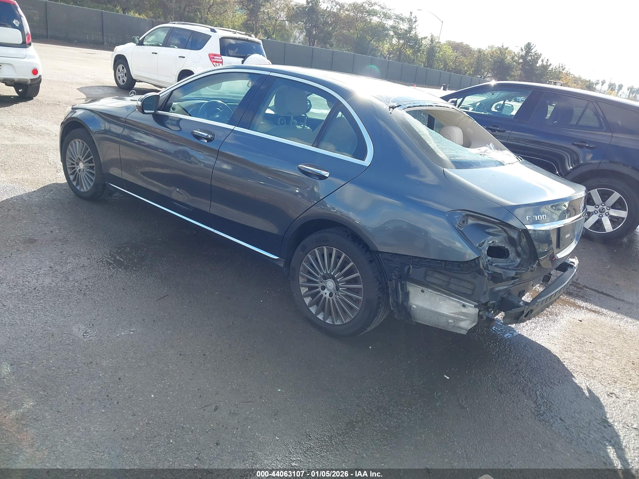 MERCEDES-BENZ C image 3