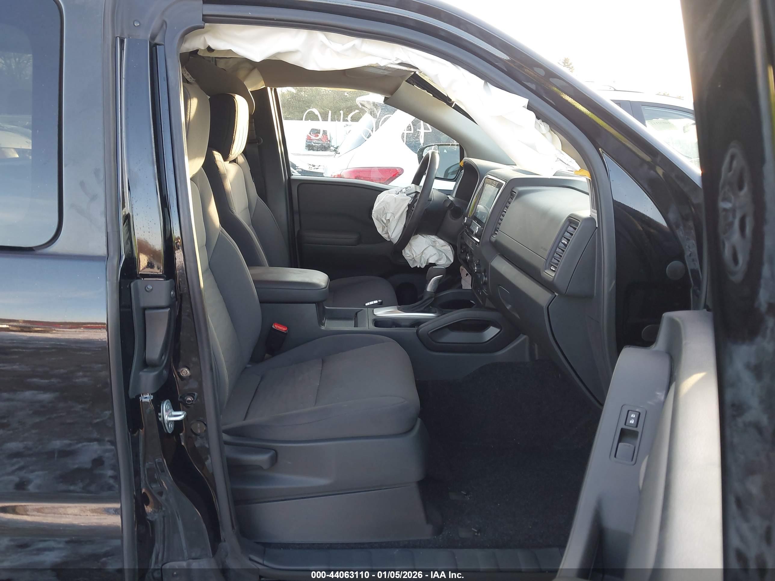 NISSAN FRONTIER image 5