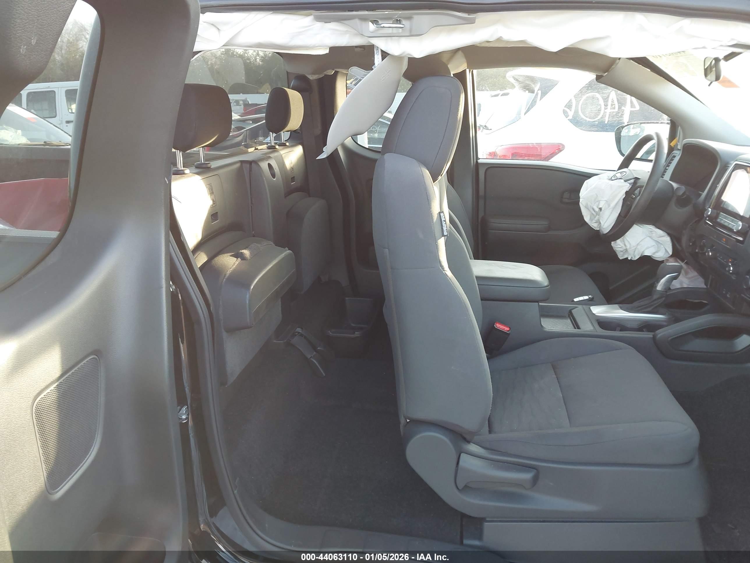 NISSAN FRONTIER image 8