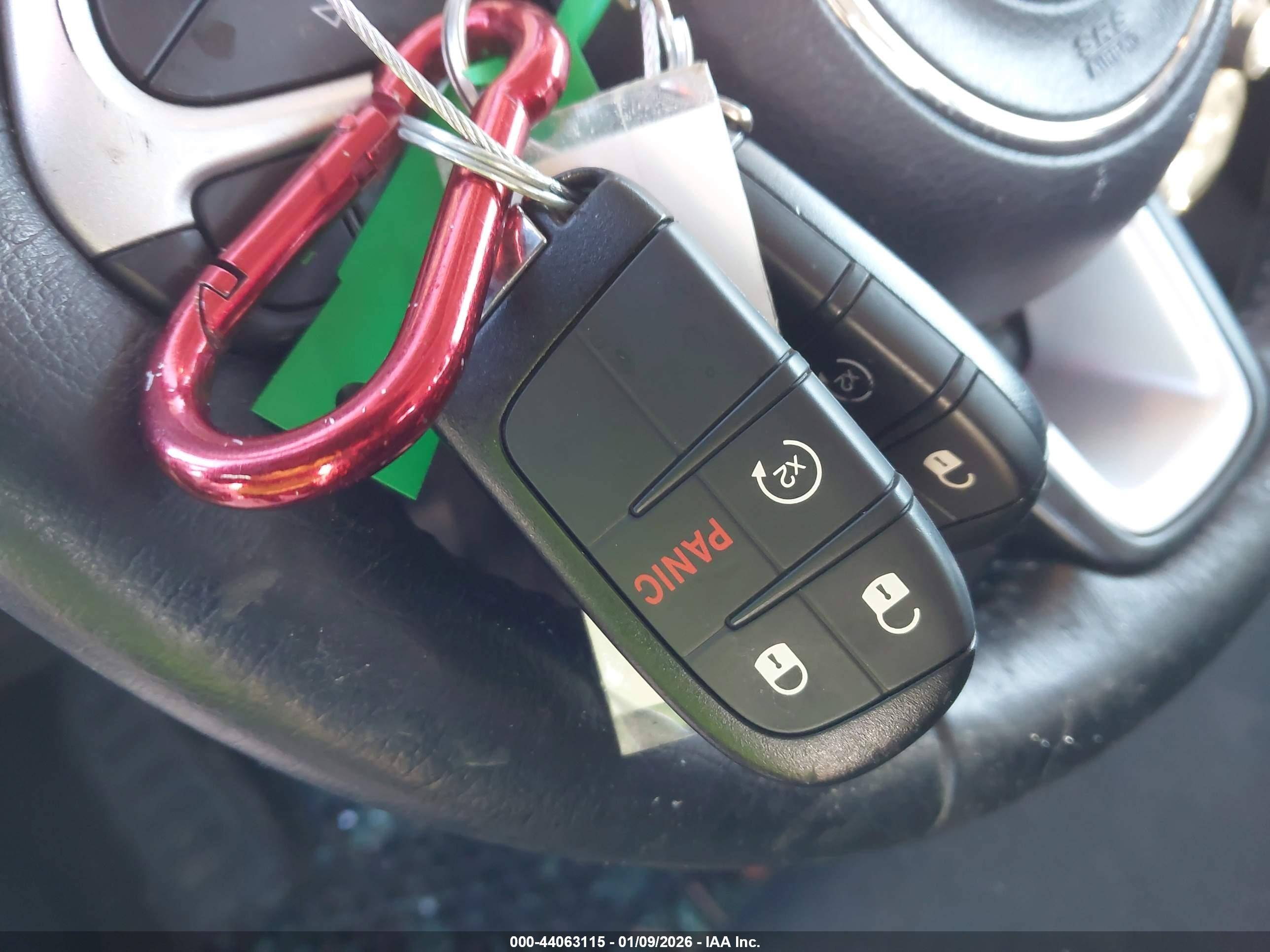 JEEP RENEGADE image 11