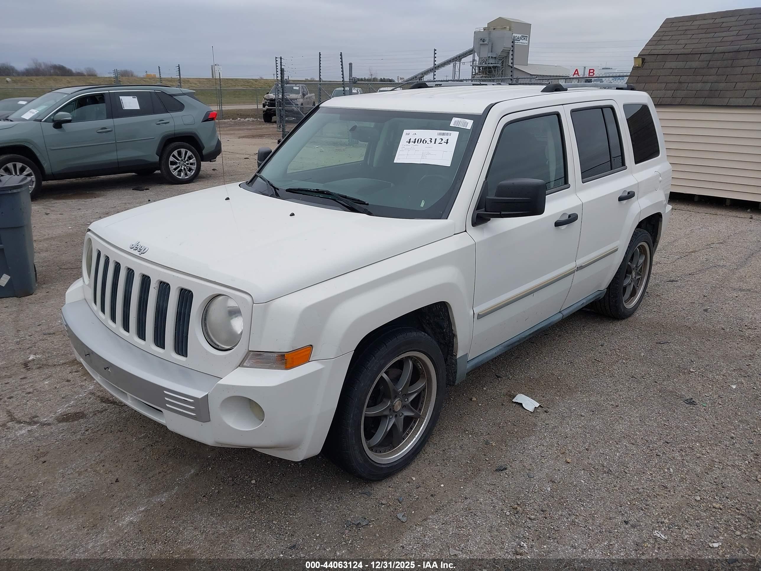 JEEP PATRIOT image 2