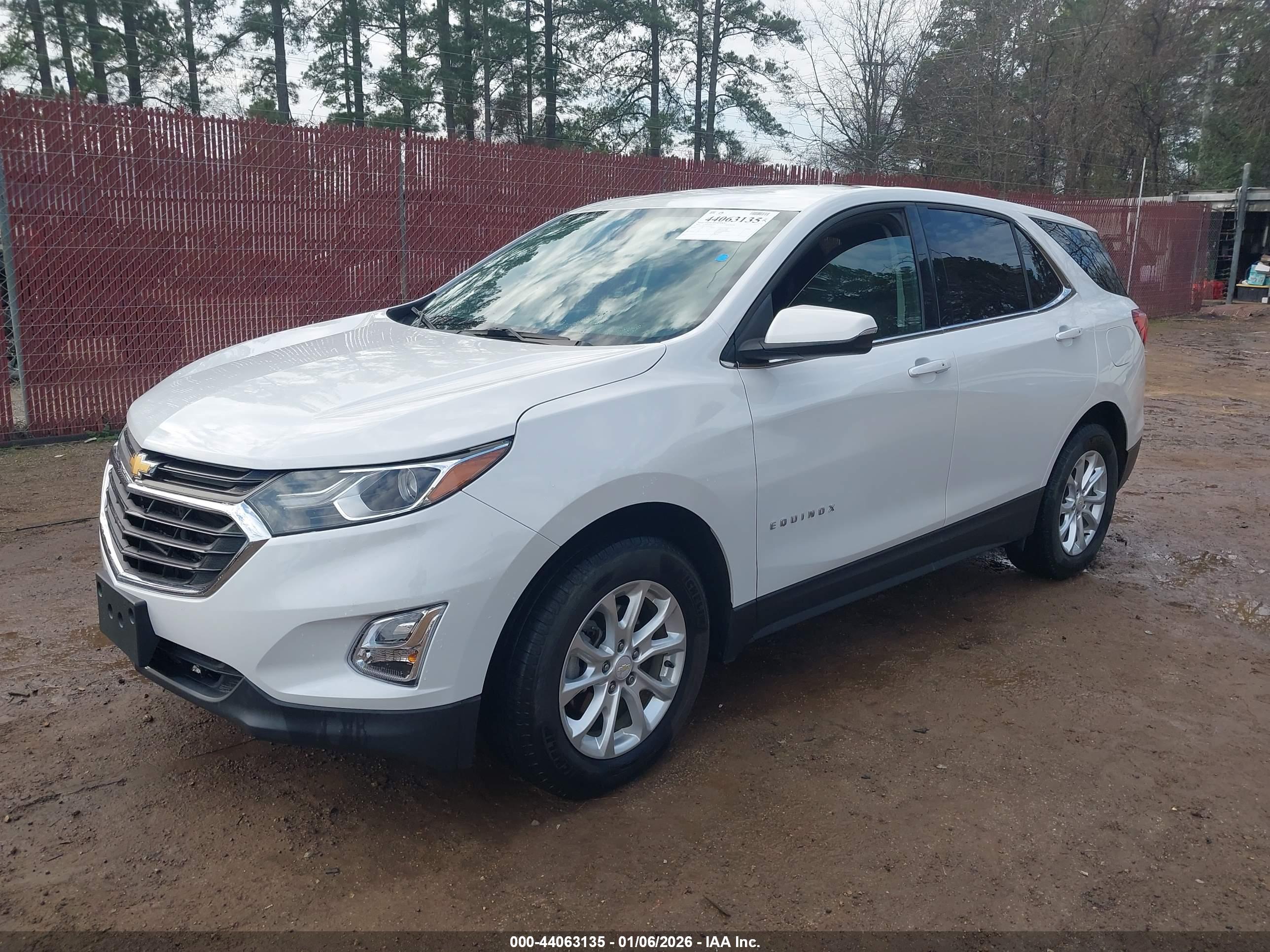 CHEVROLET EQUINOX image 2