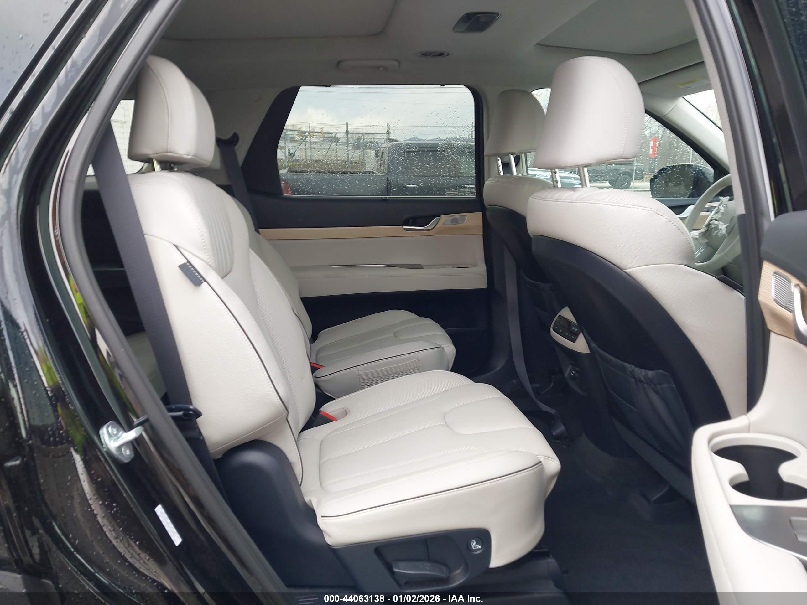 HYUNDAI PALISADE image 8