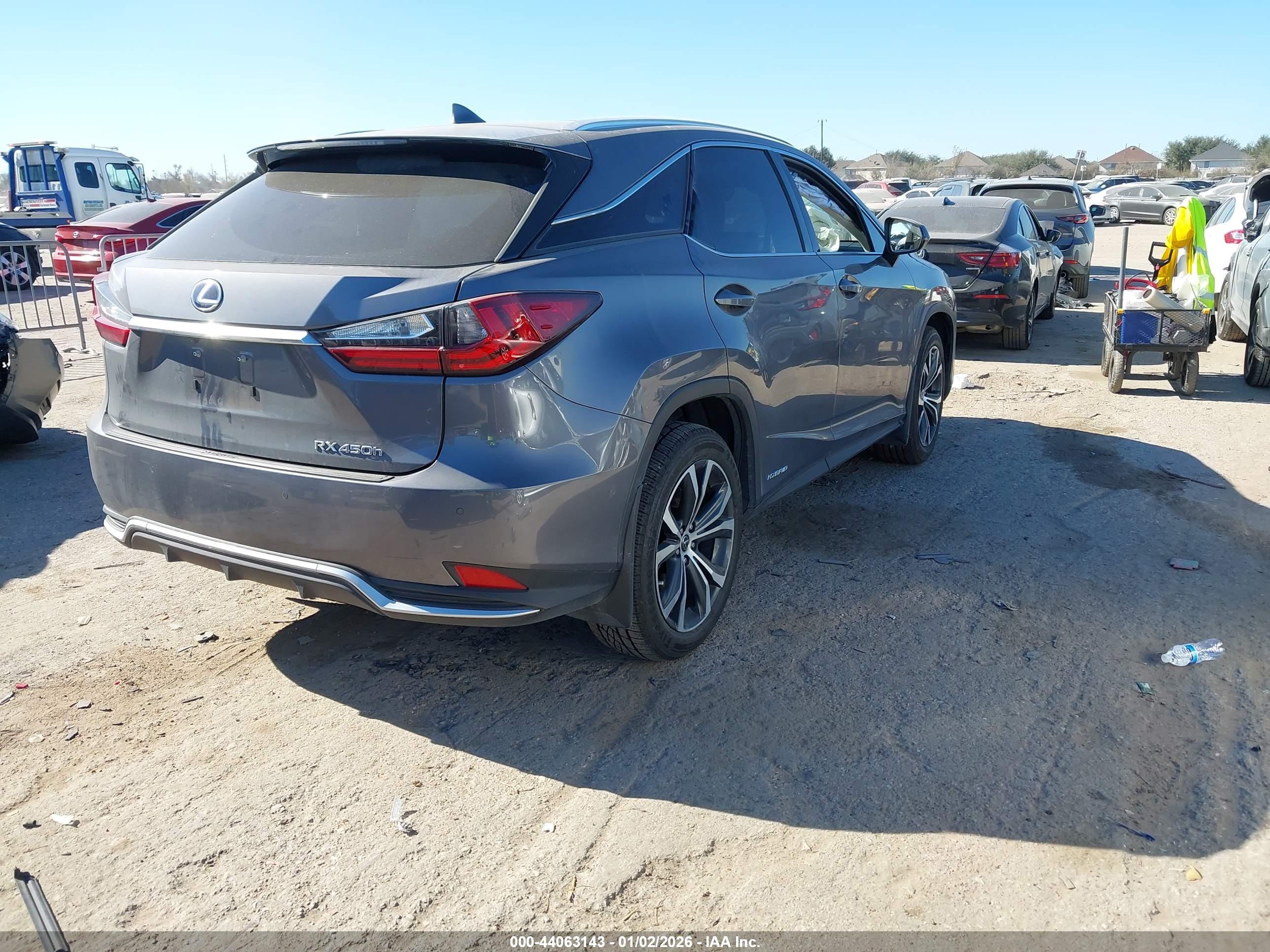 LEXUS RX image 4