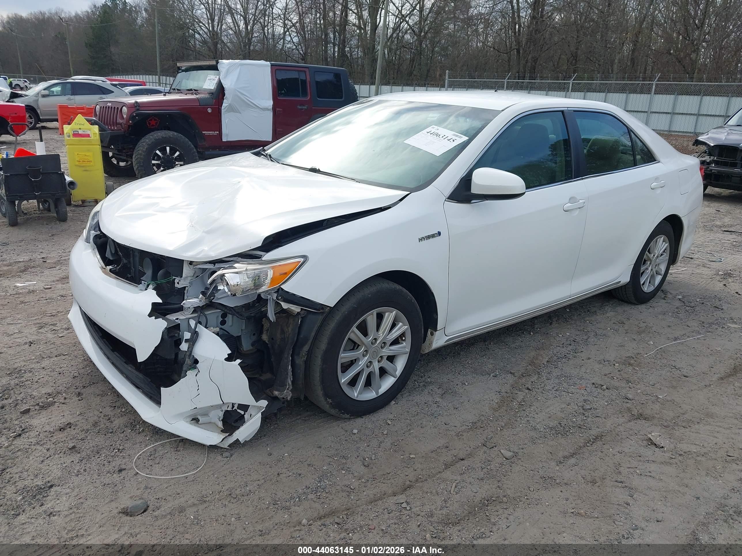 TOYOTA CAMRY image 2