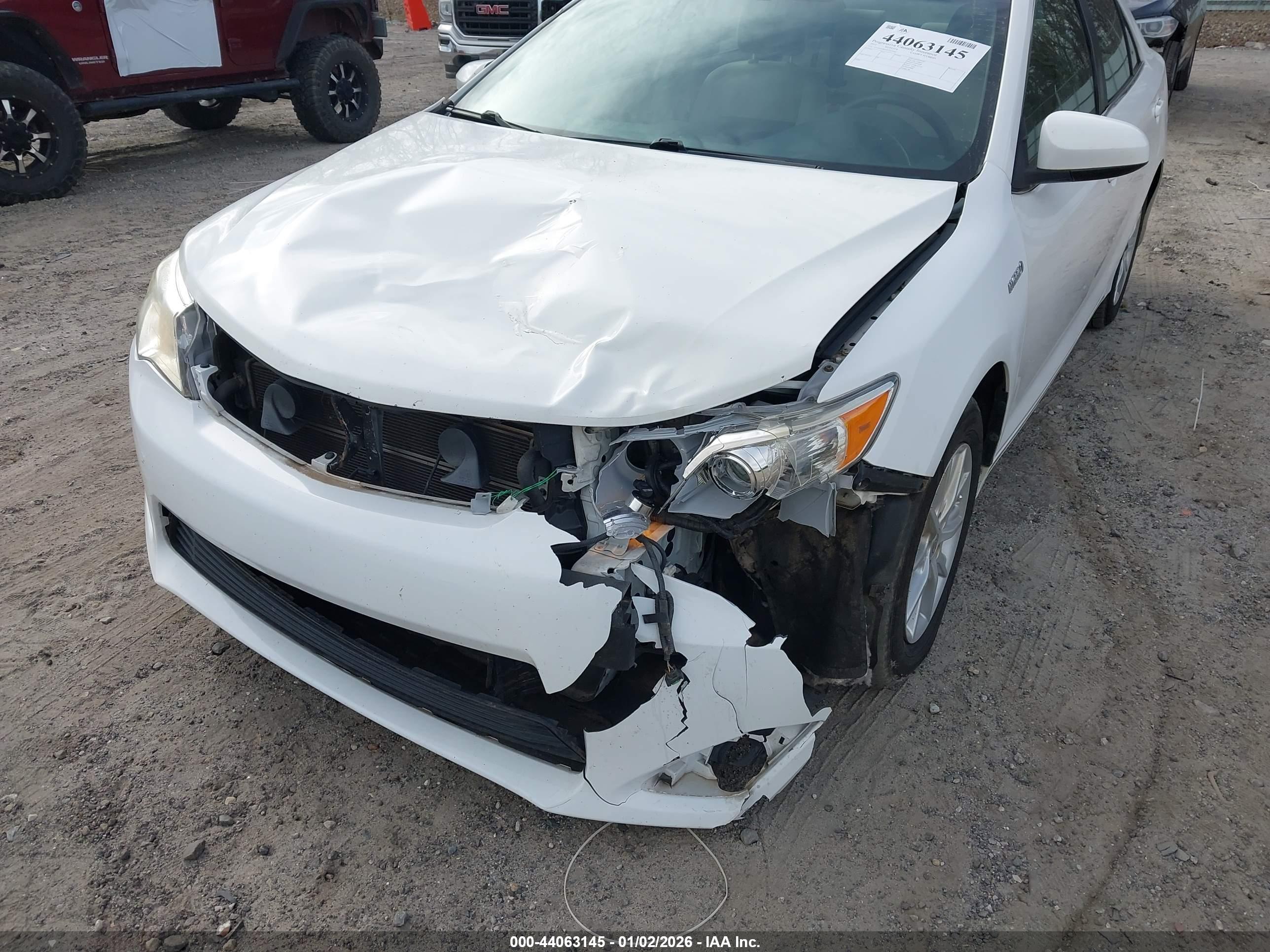 TOYOTA CAMRY image 6