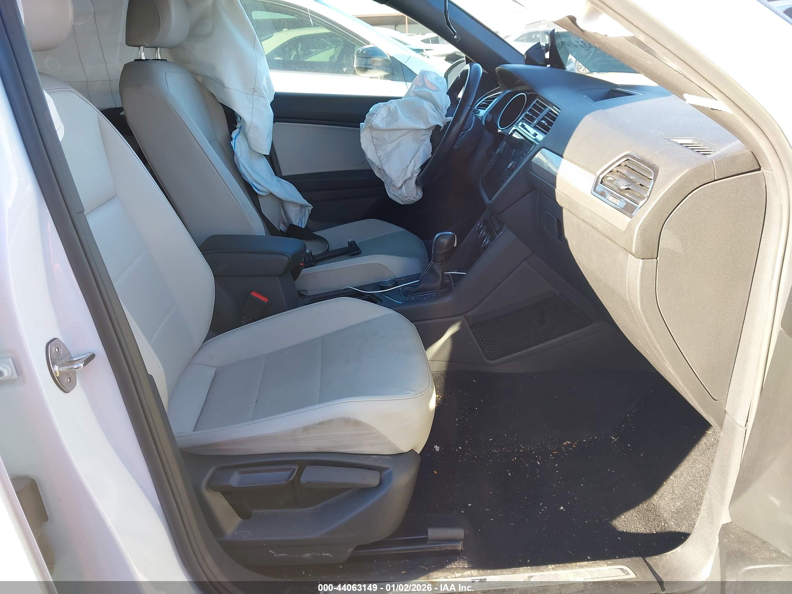 VOLKSWAGEN TIGUAN image 5