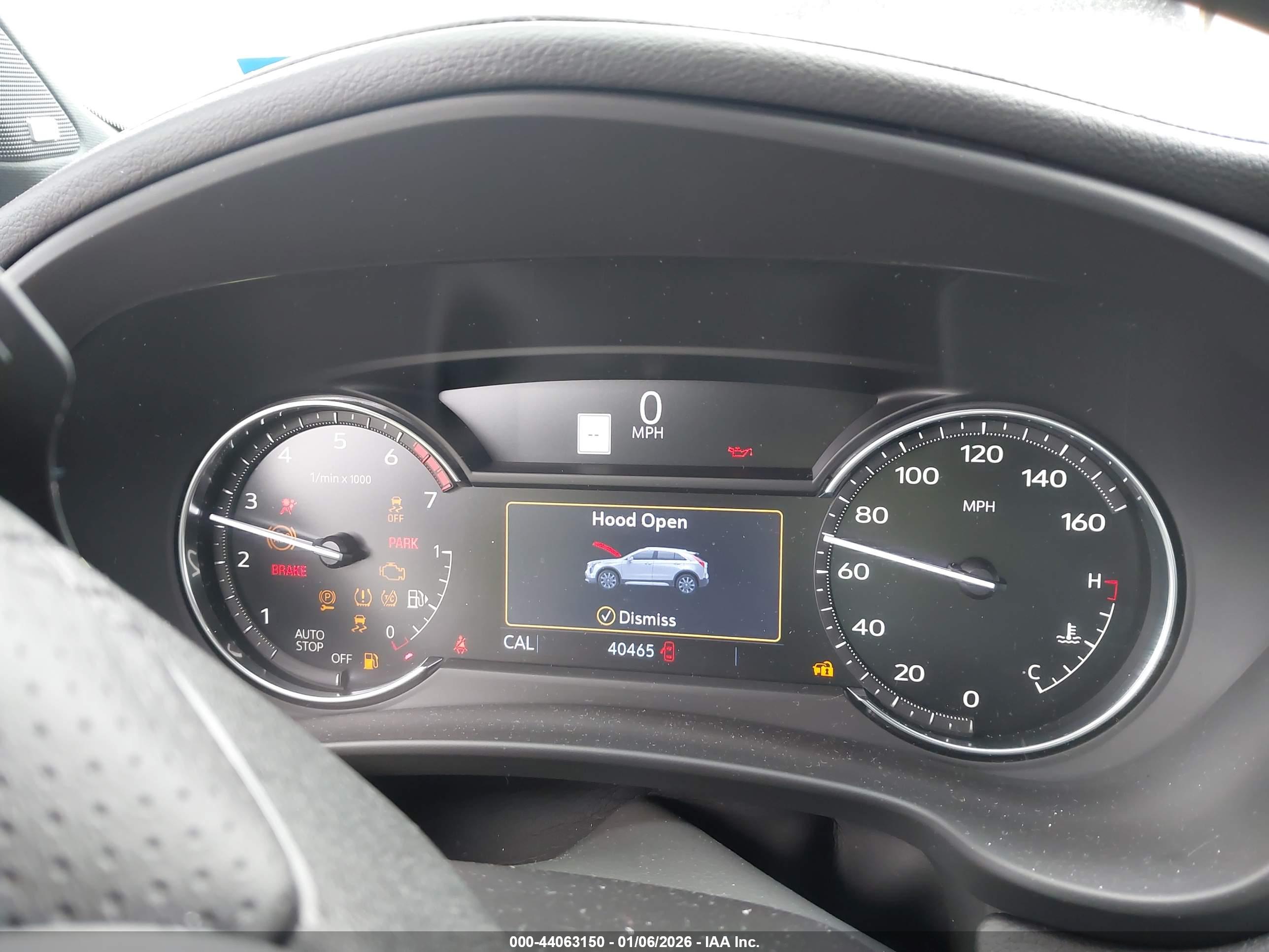 CADILLAC XT4 image 7