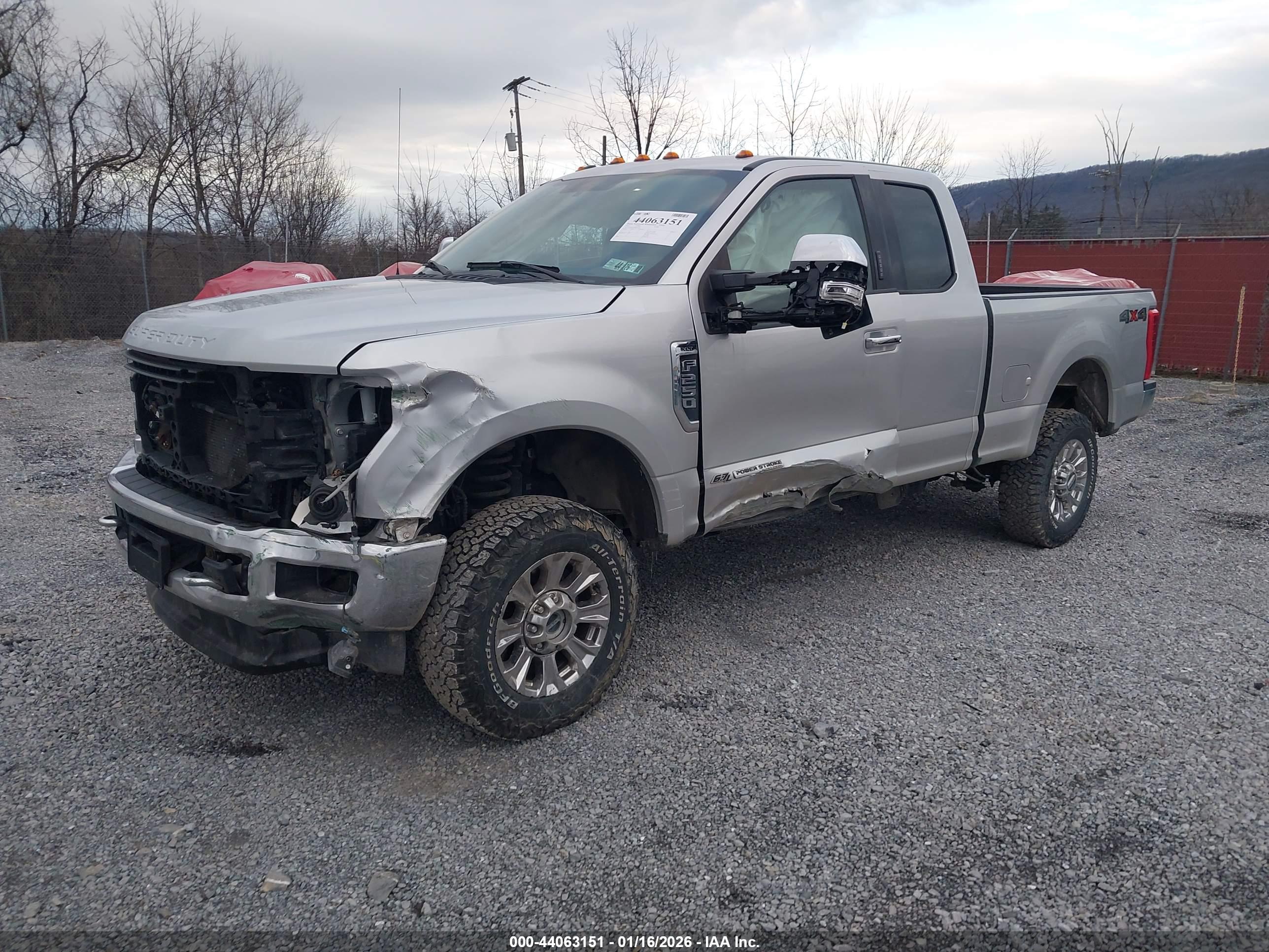 FORD F-250 image 2