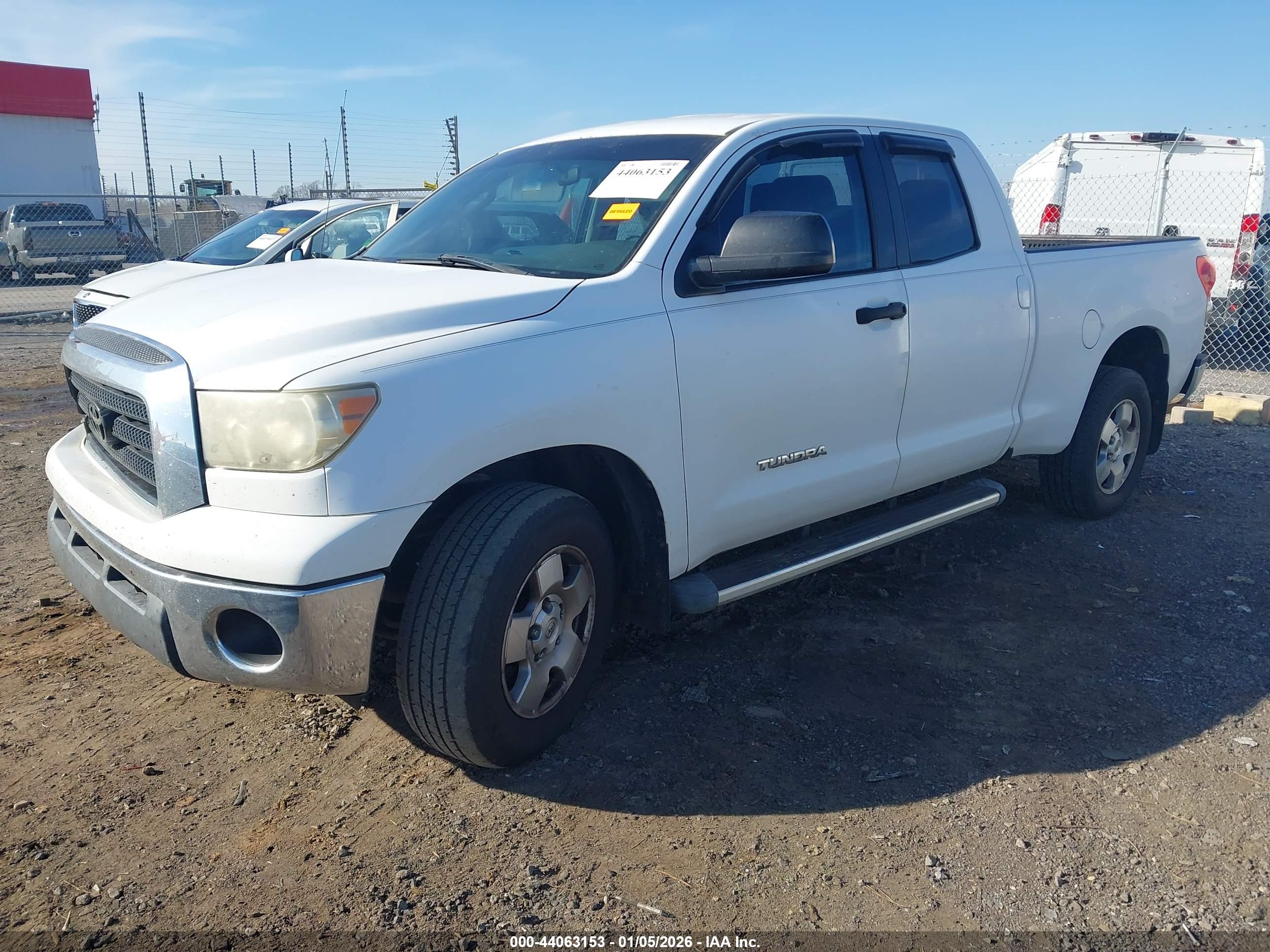 TOYOTA TUNDRA image 2
