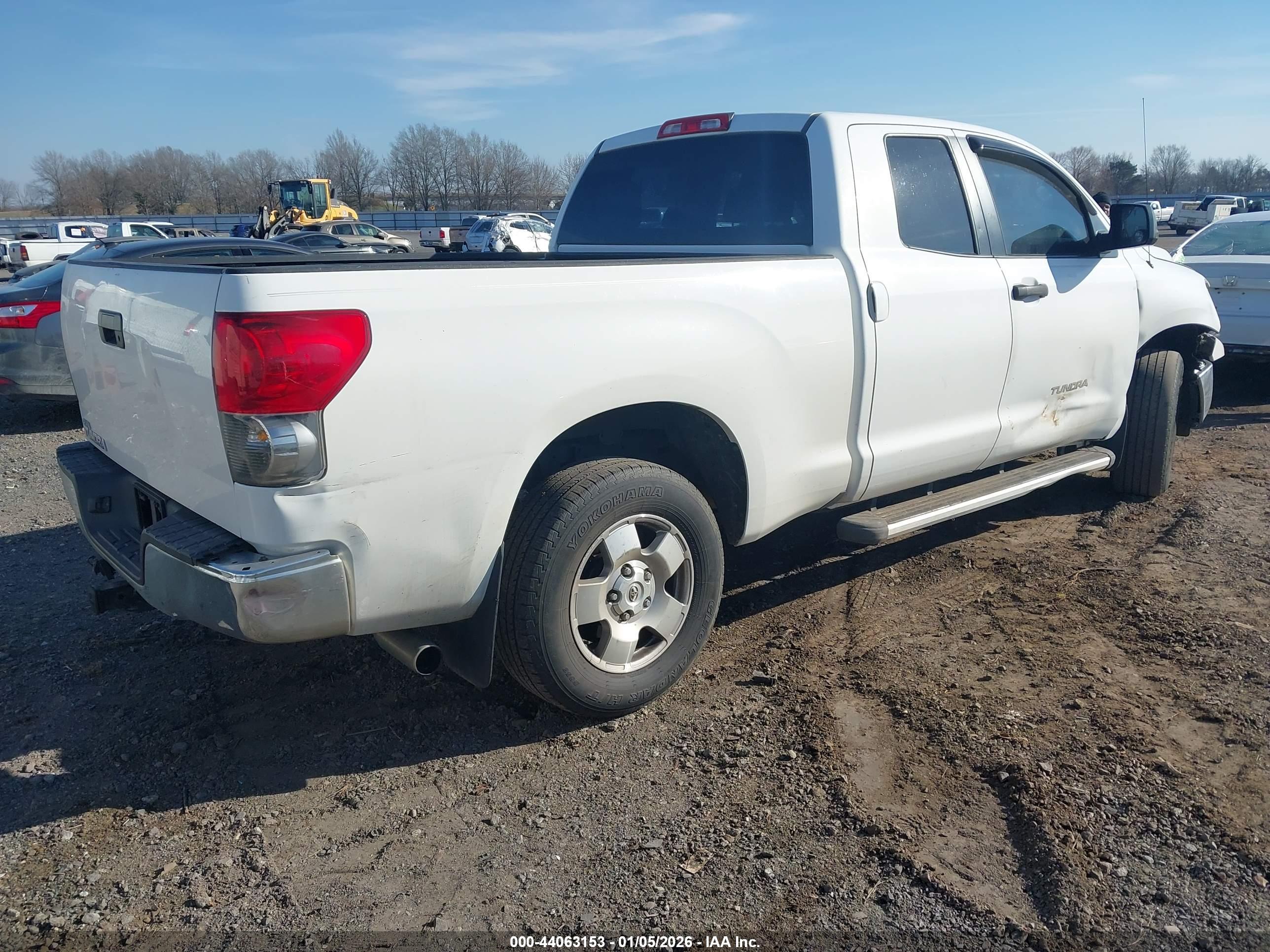 TOYOTA TUNDRA image 4