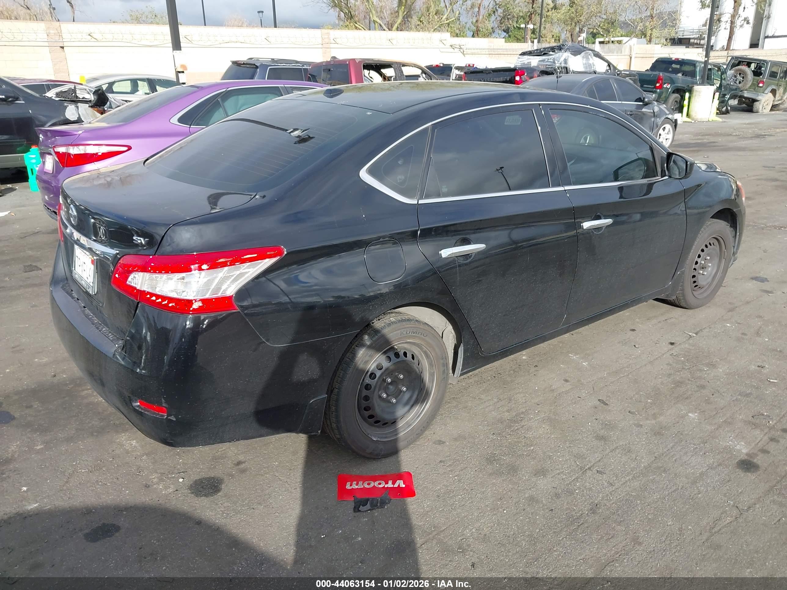 NISSAN SENTRA image 4