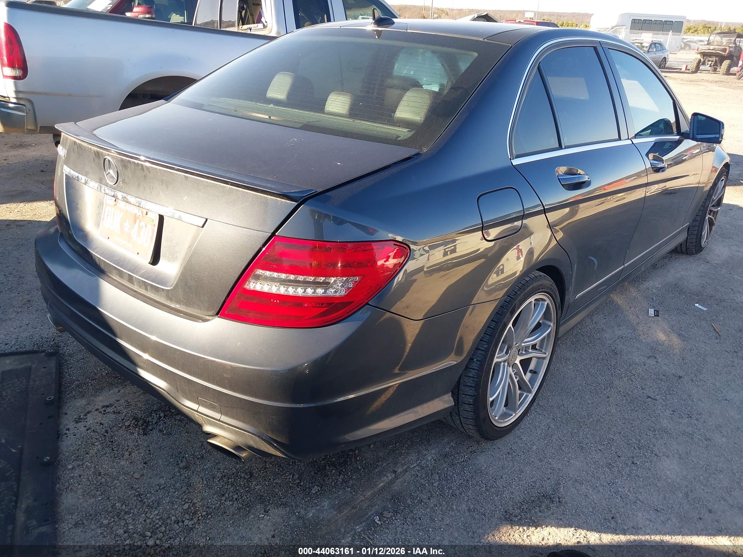 MERCEDES-BENZ C image 4