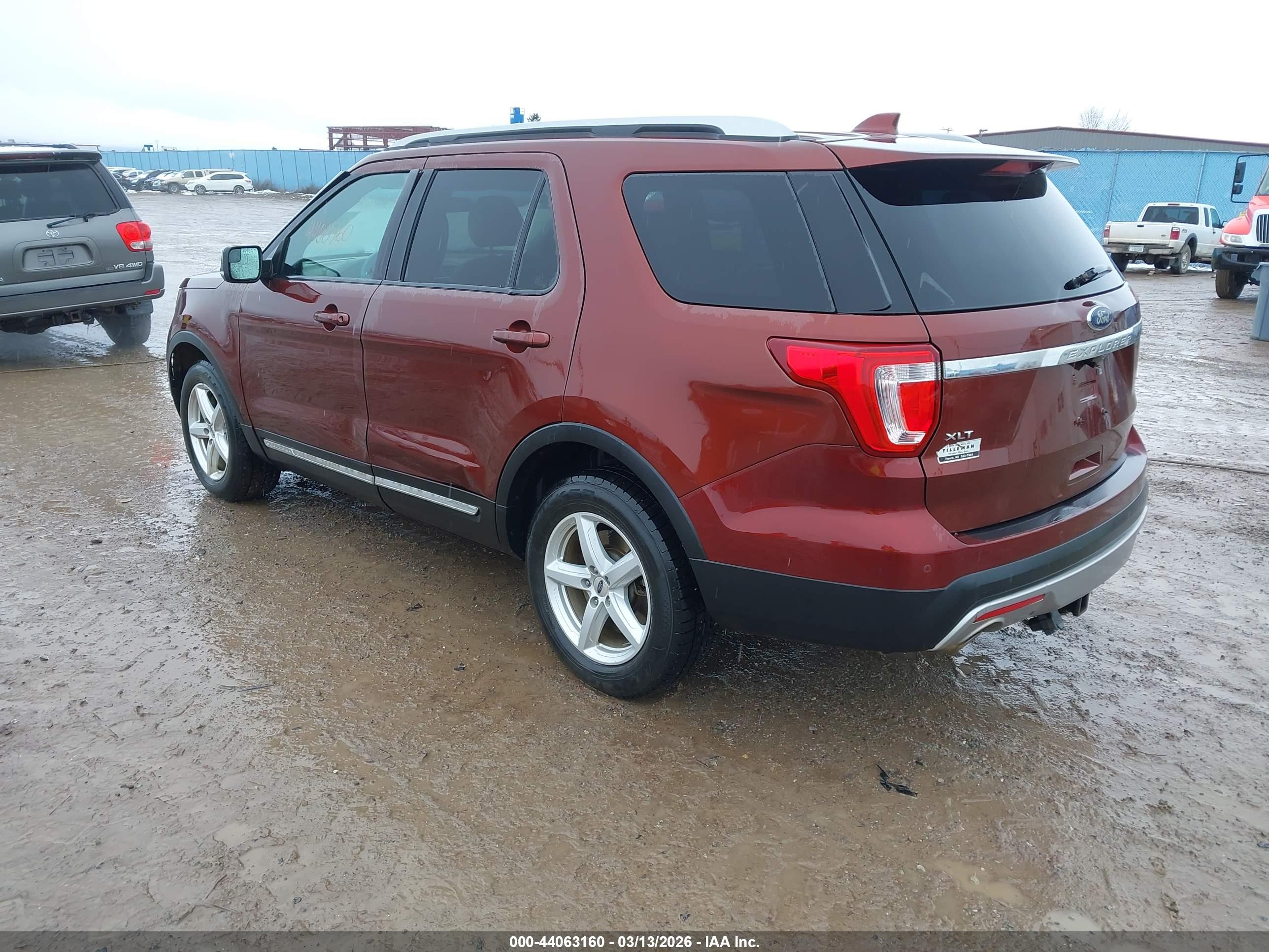 FORD EXPLORER image 3