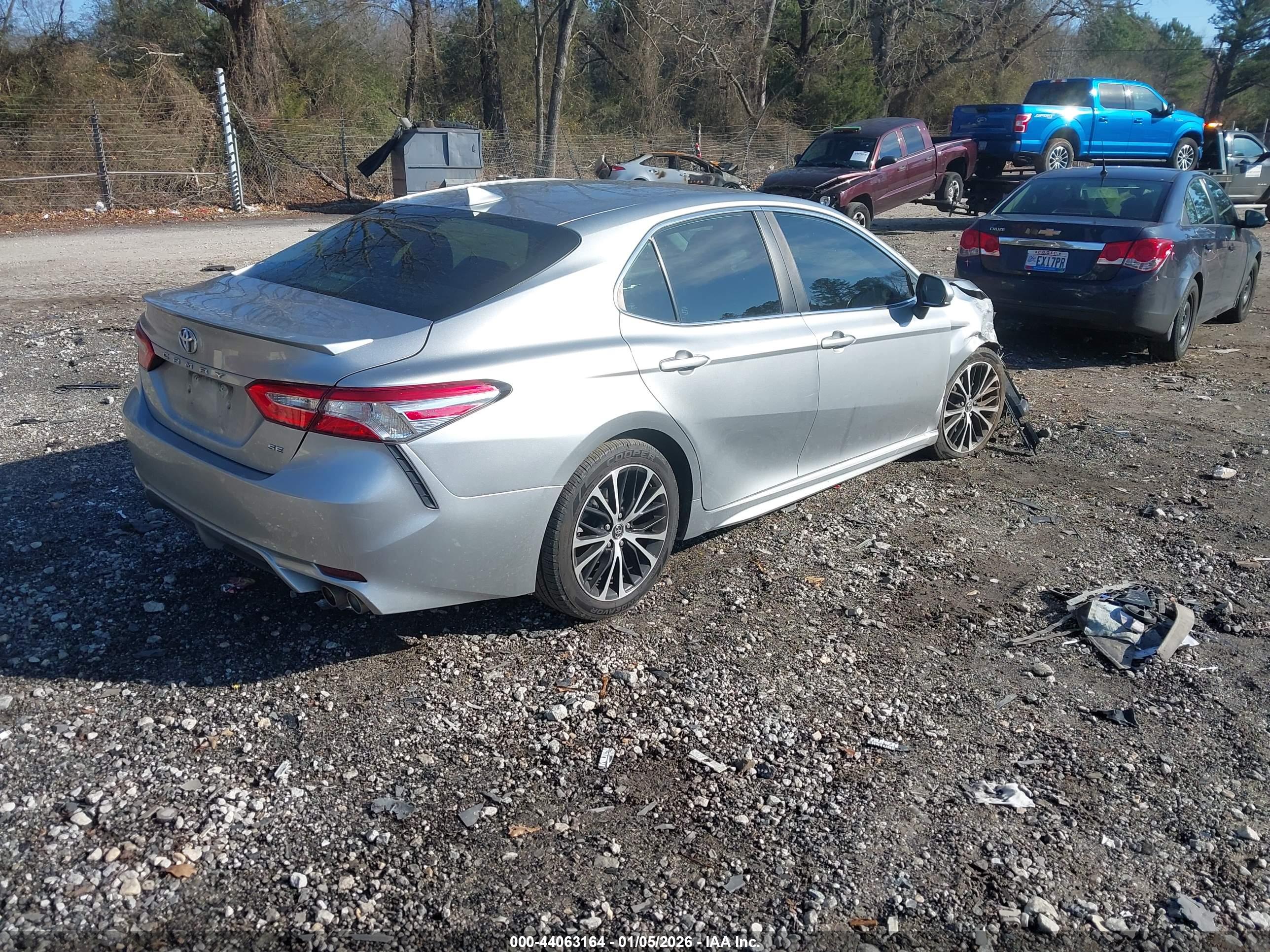 TOYOTA CAMRY image 4