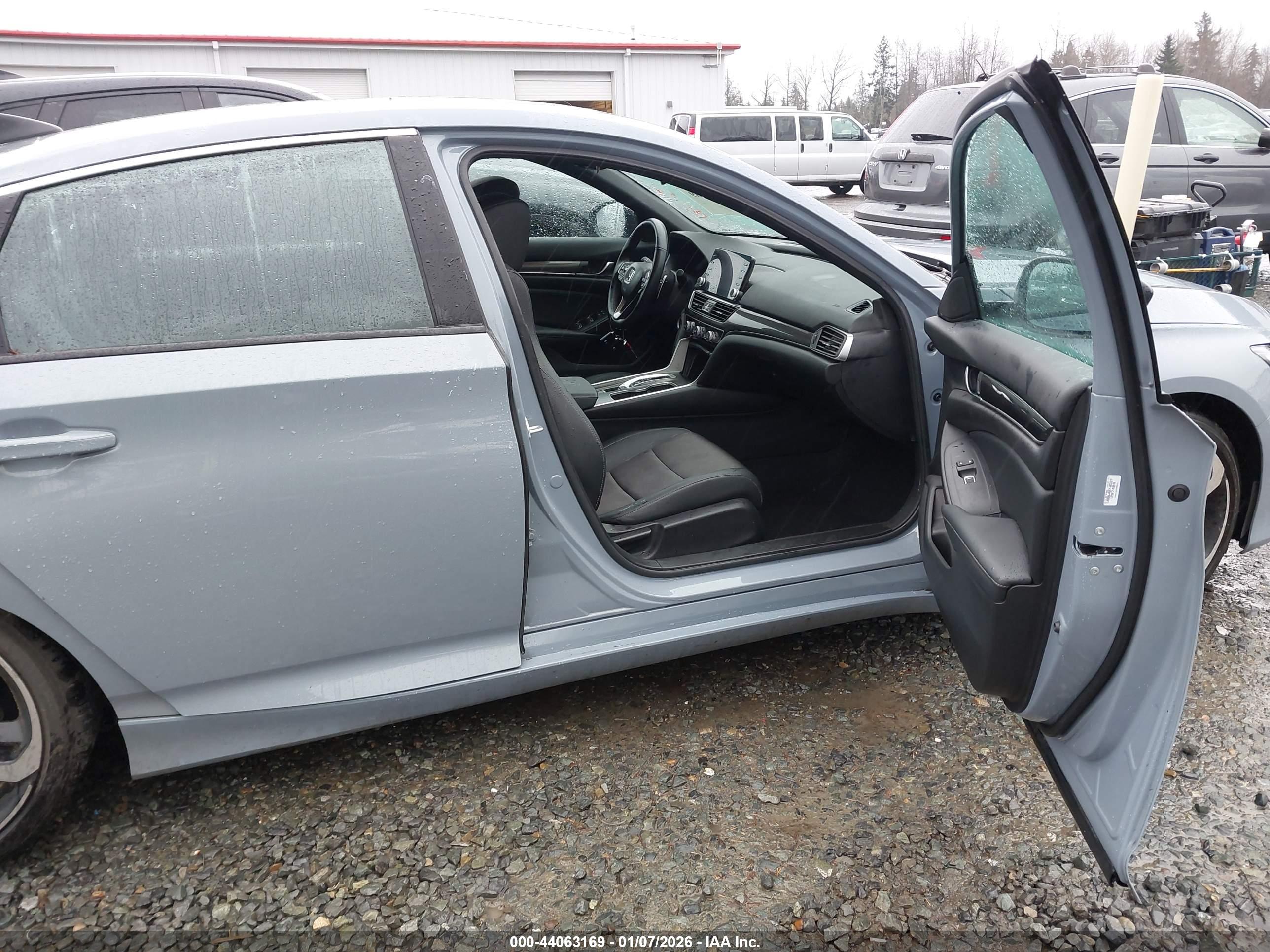 HONDA ACCORD image 5