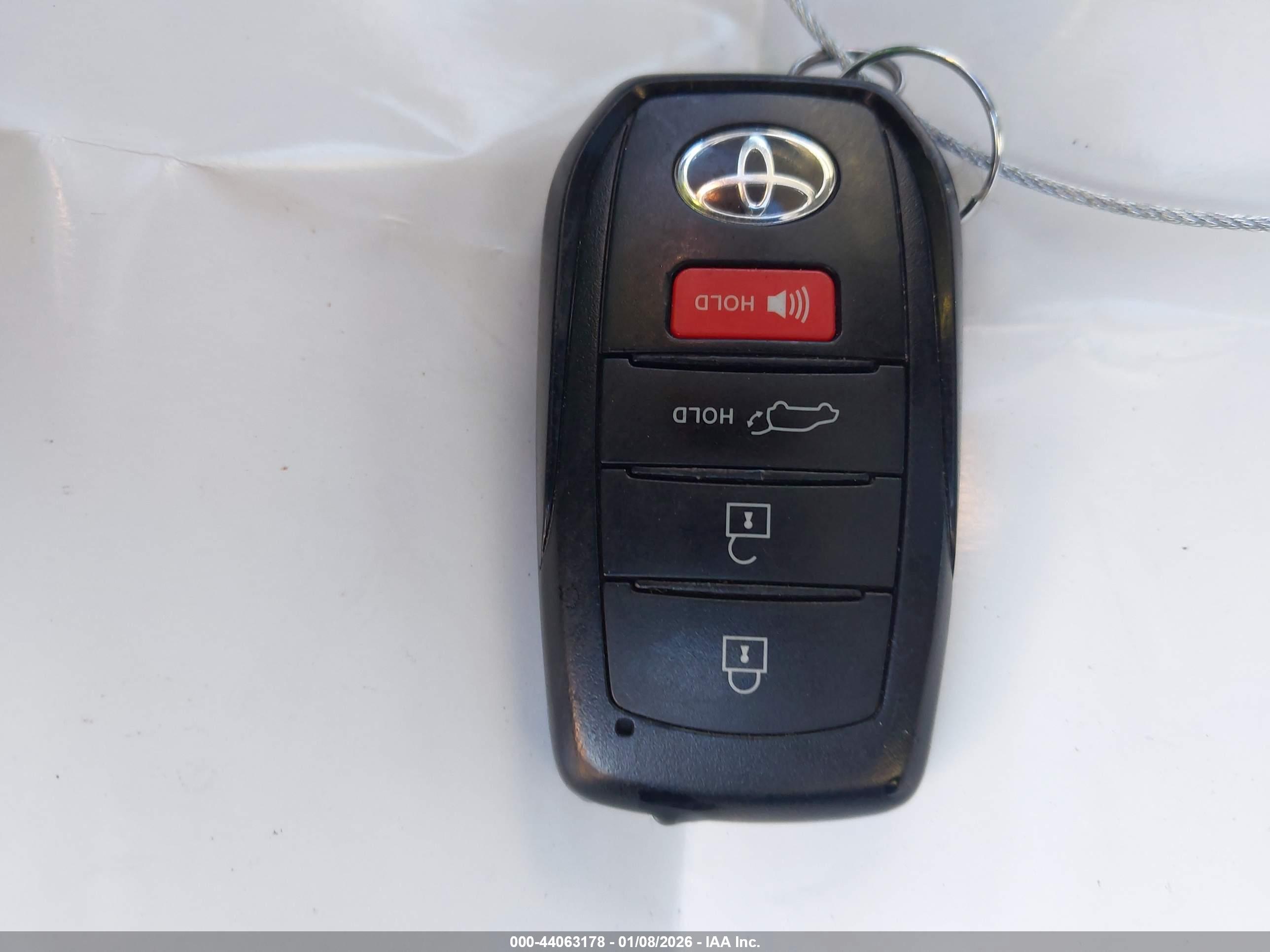 TOYOTA HIGHLANDER image 11
